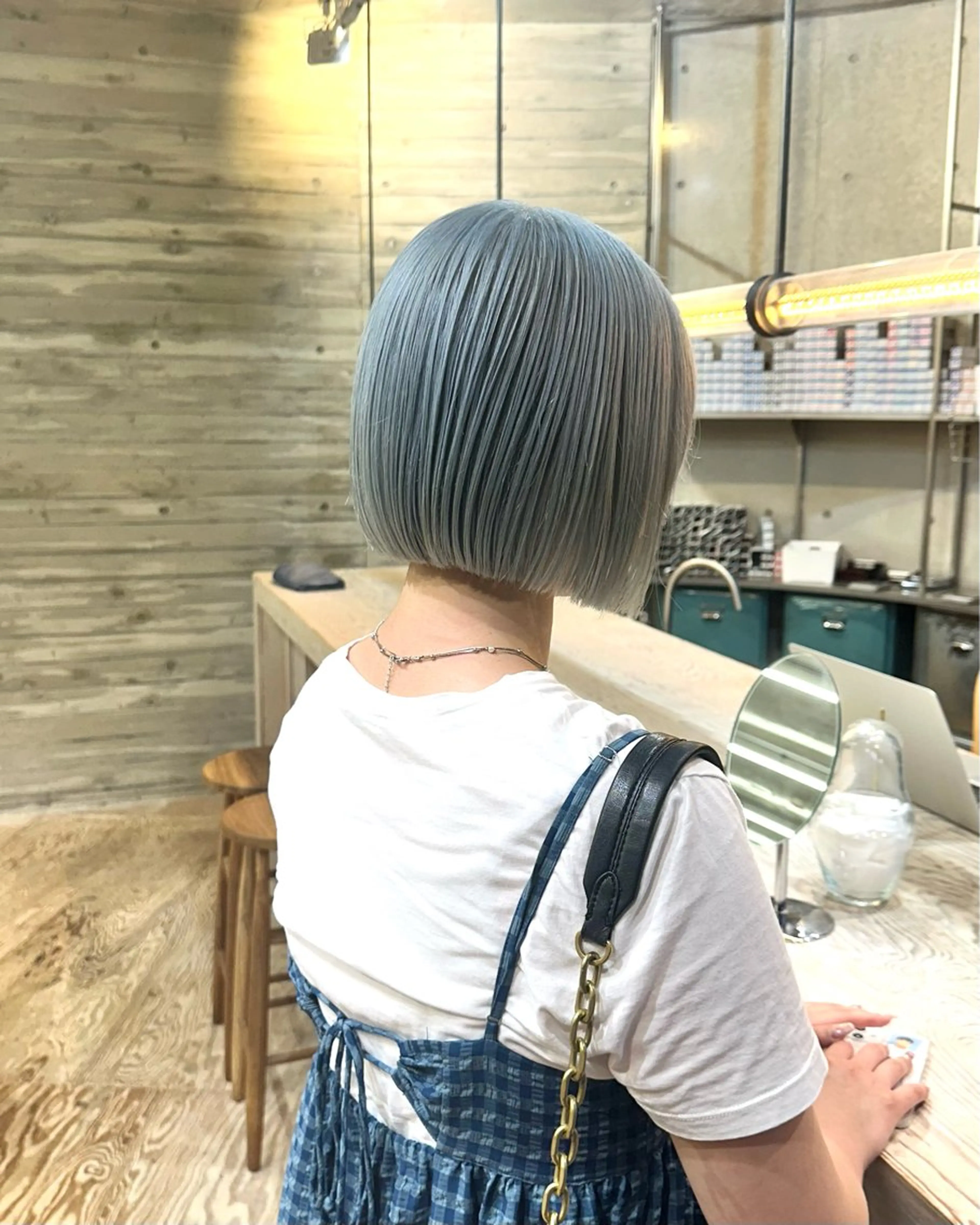 カラー 抜きっぱなしブロンド ササキカズマのヘアスタイル
