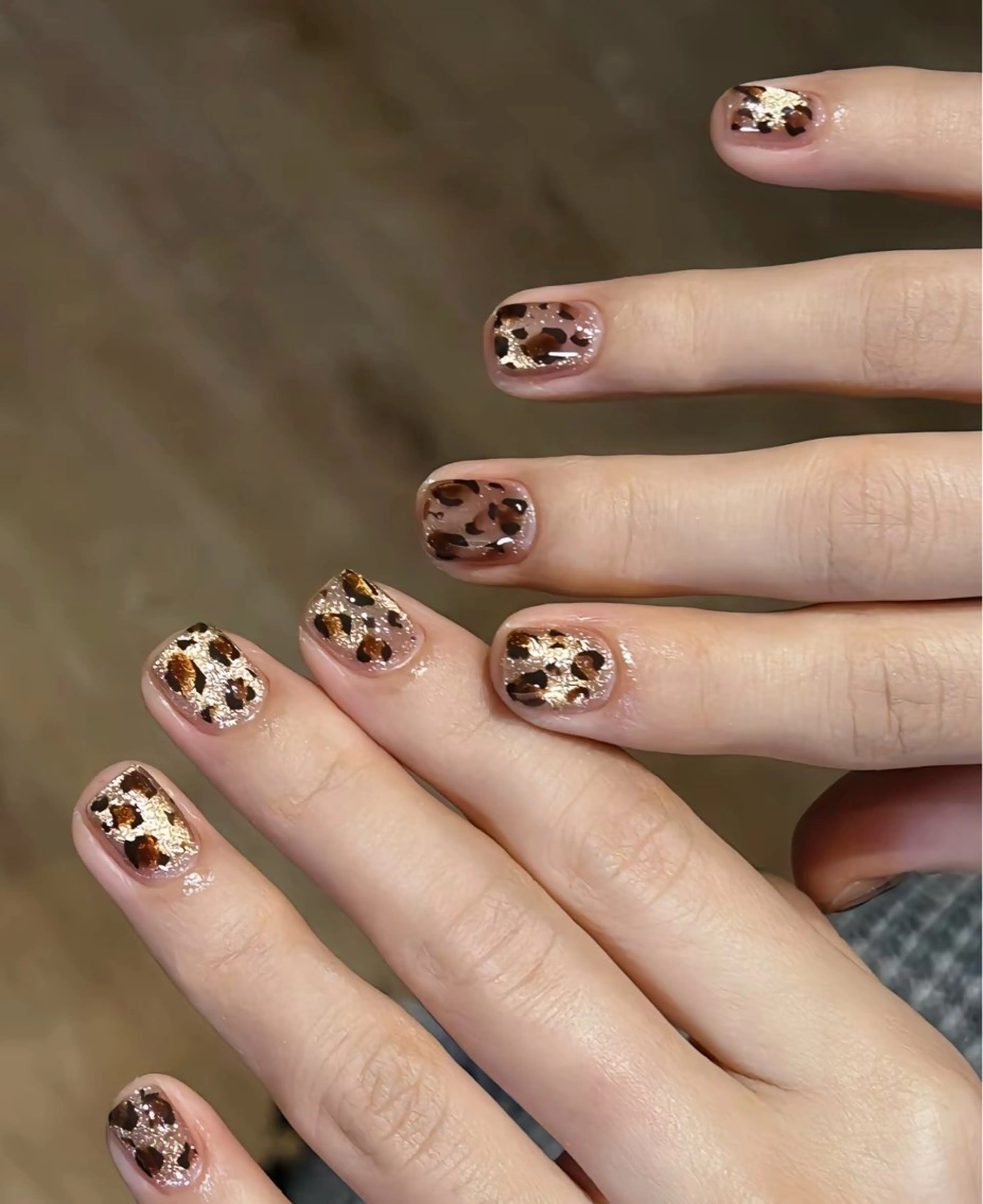 ネイル LEDアイラッシュ ∩_∩アオイのマツエク・マツパデザイン