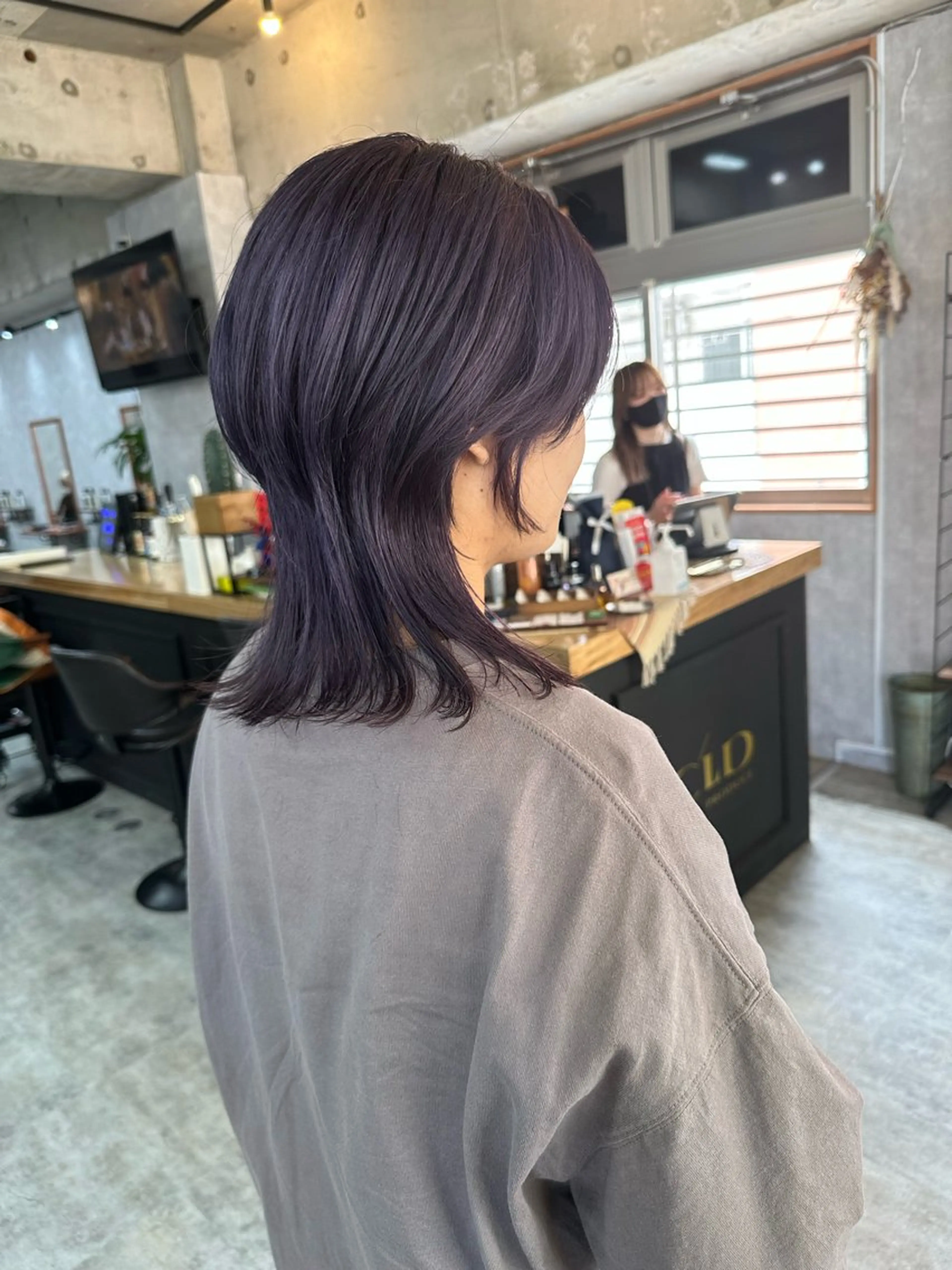 ショート 切りっぱなしボブ ショートボブ ハンサムショート 丸みショート アッシュ カット ヘアカラー トリートメント C’LD hair  produce /シールドヘア所属・モテ髪/ボブ/ショー ト/アダチフウトのヘアスタイル