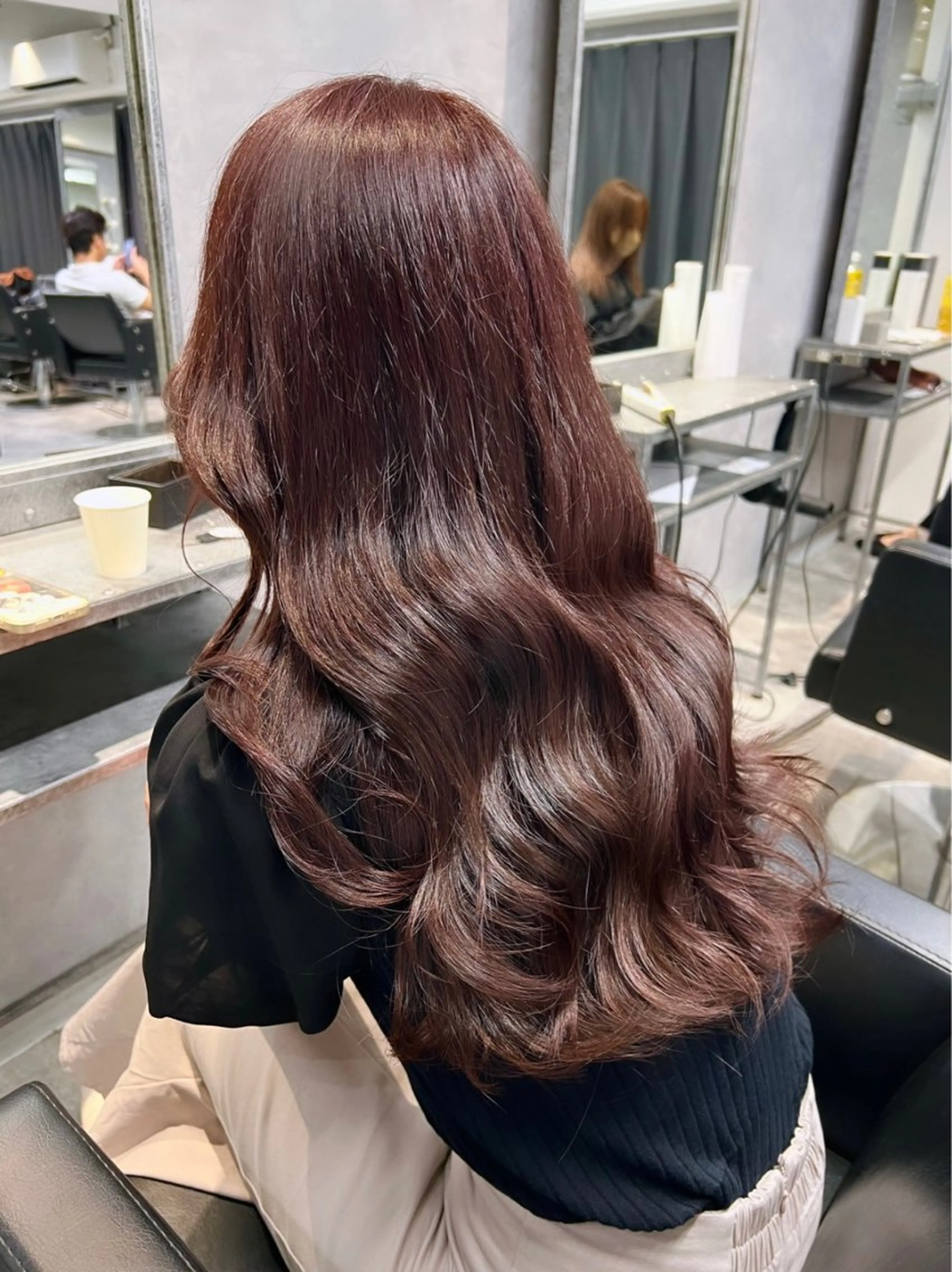 ロング カラー ブリーチ ブリーチなしカラー パープルカラー レッドカラー TOMONA👑 GiseL梅田店のヘアスタイル