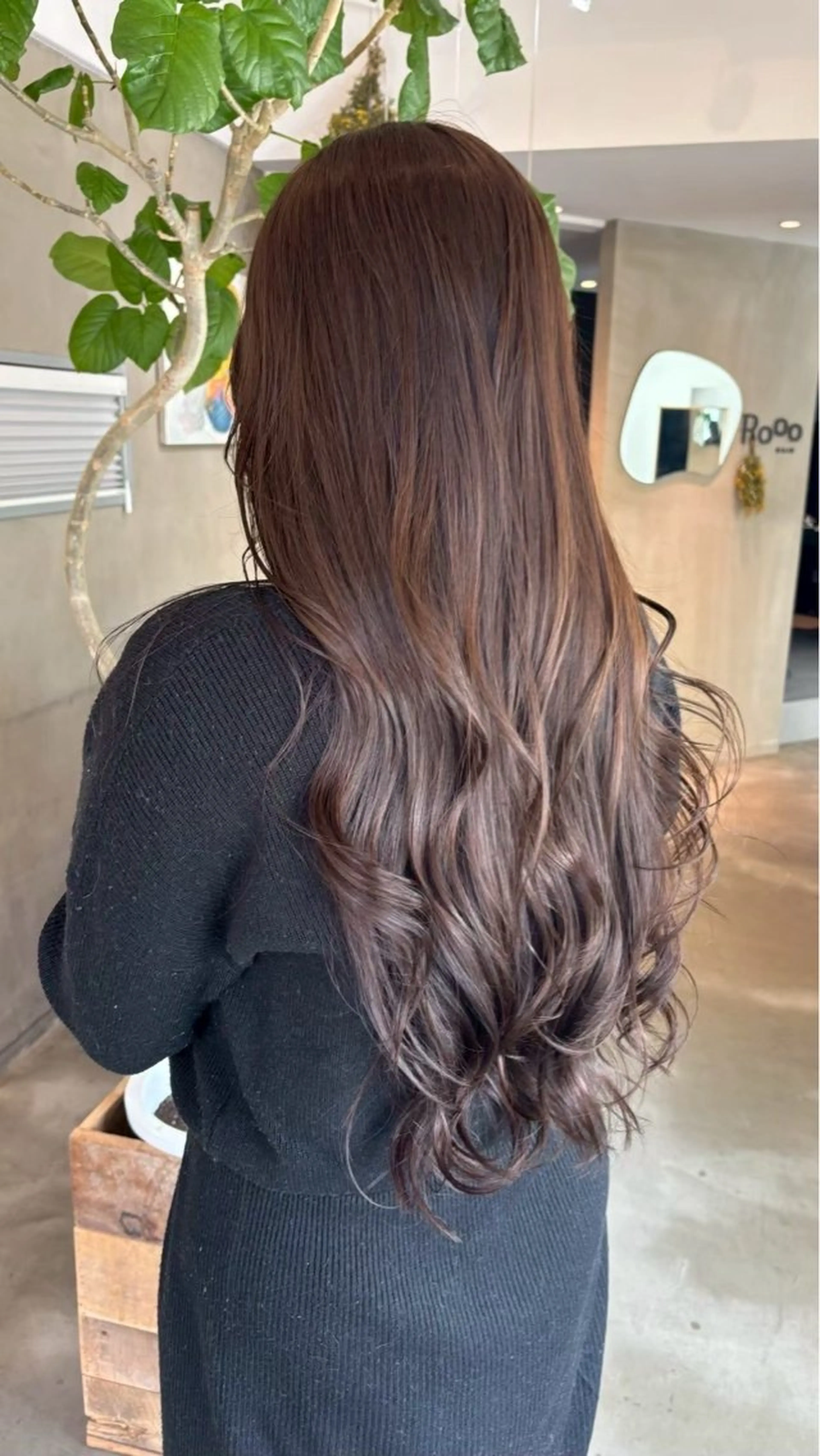 ロング ヘアカラー 後藤 実咲のヘアスタイル