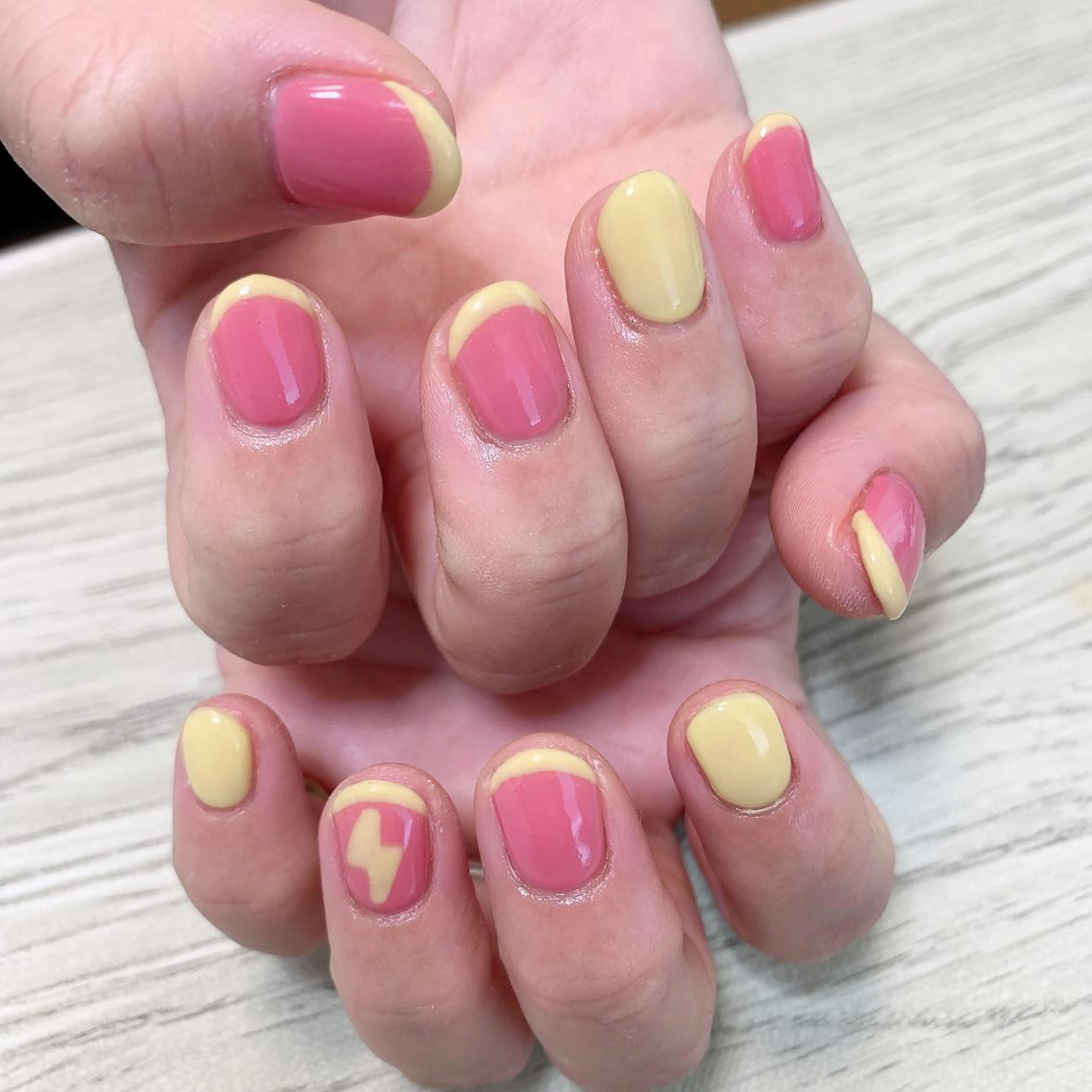 ネイル ハンドネイル フットネイル Adite nailのネイルデザイン