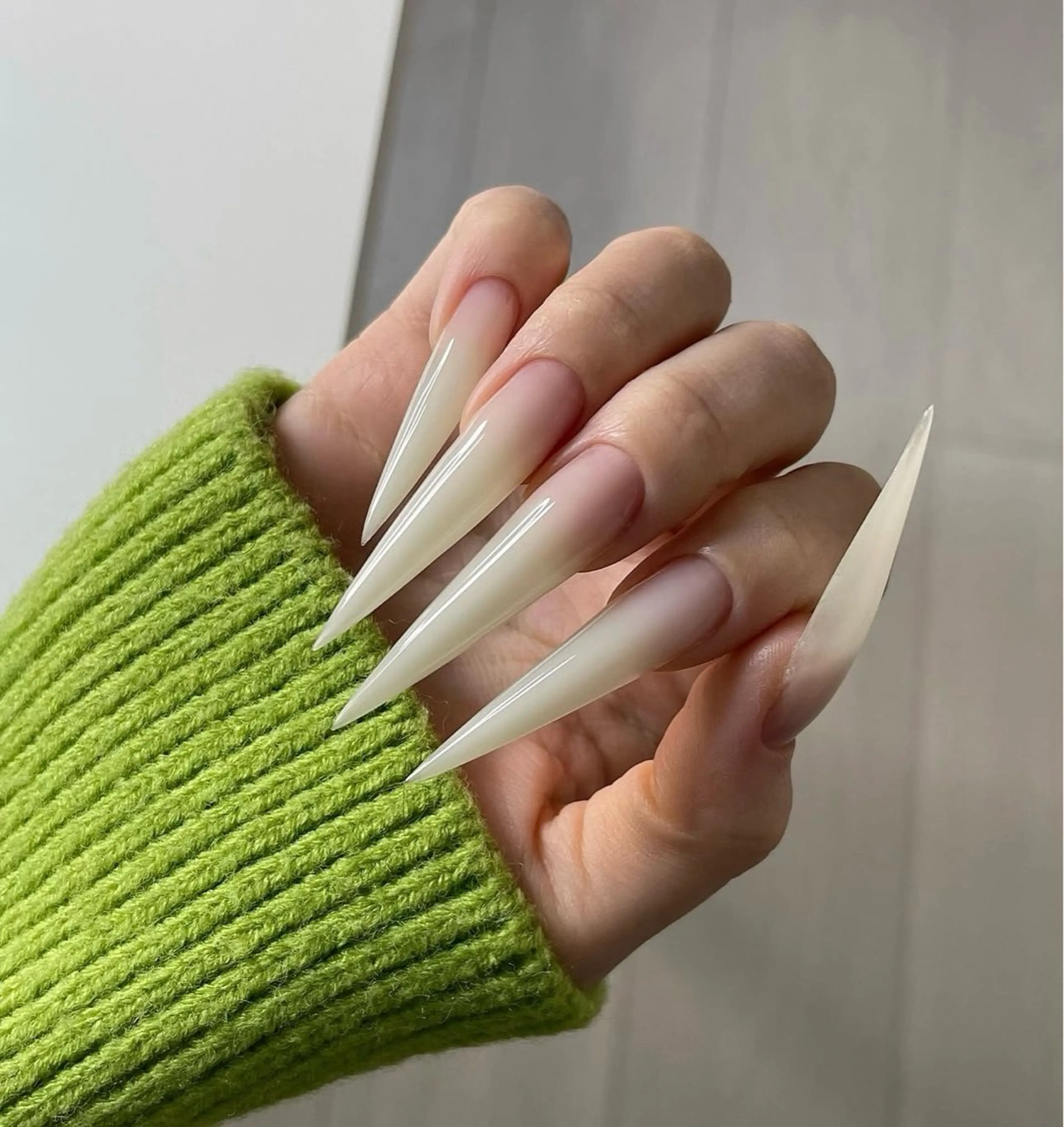 ネイルチップ長さ出し10本➕ワンカラーの写真