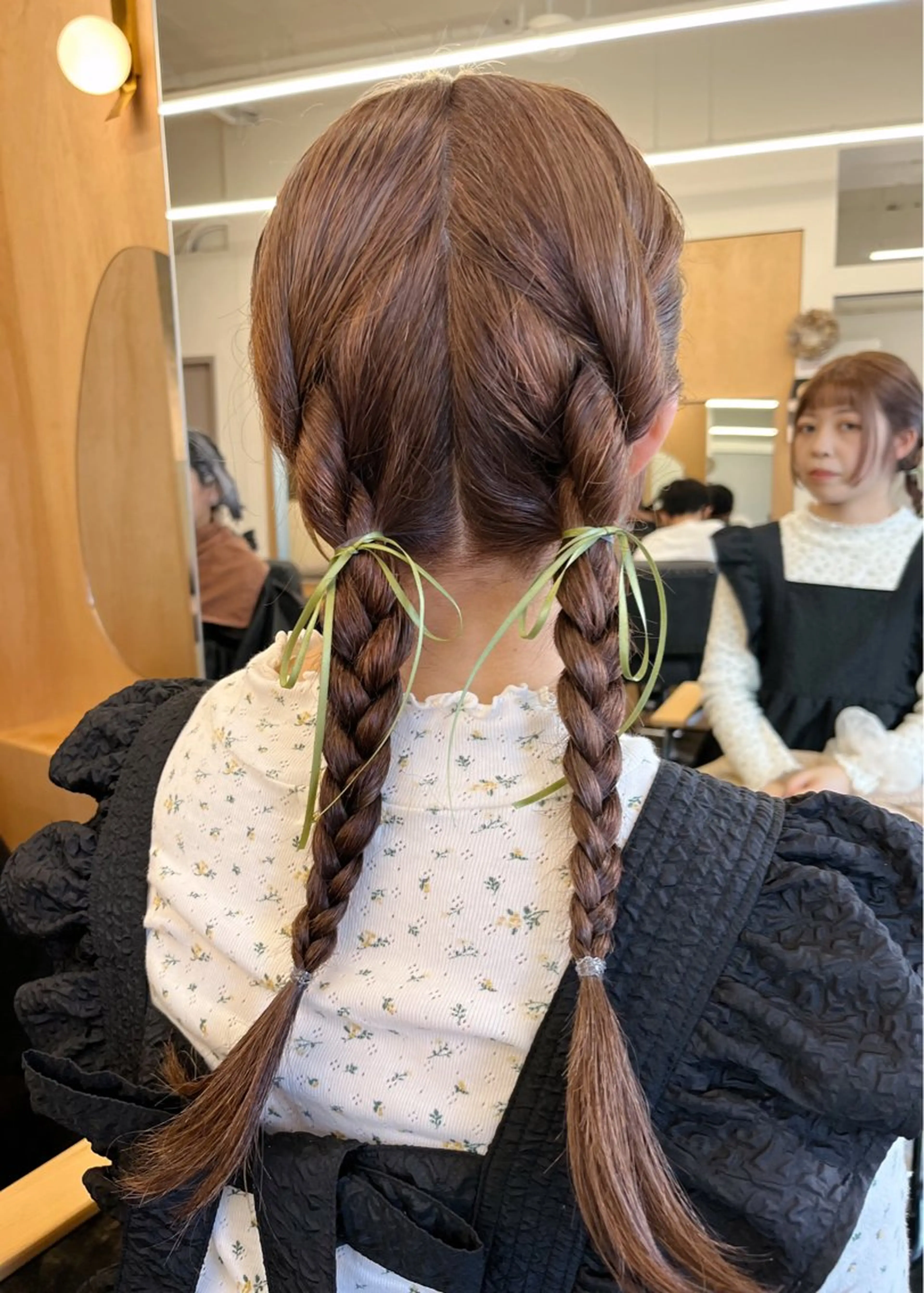 ロング カラー ヘアアレンジ ベージュカラー ブリーチ カット ヘアカラー 西山 紗耶香🪽 透明感カラー/ボブのヘアスタイル