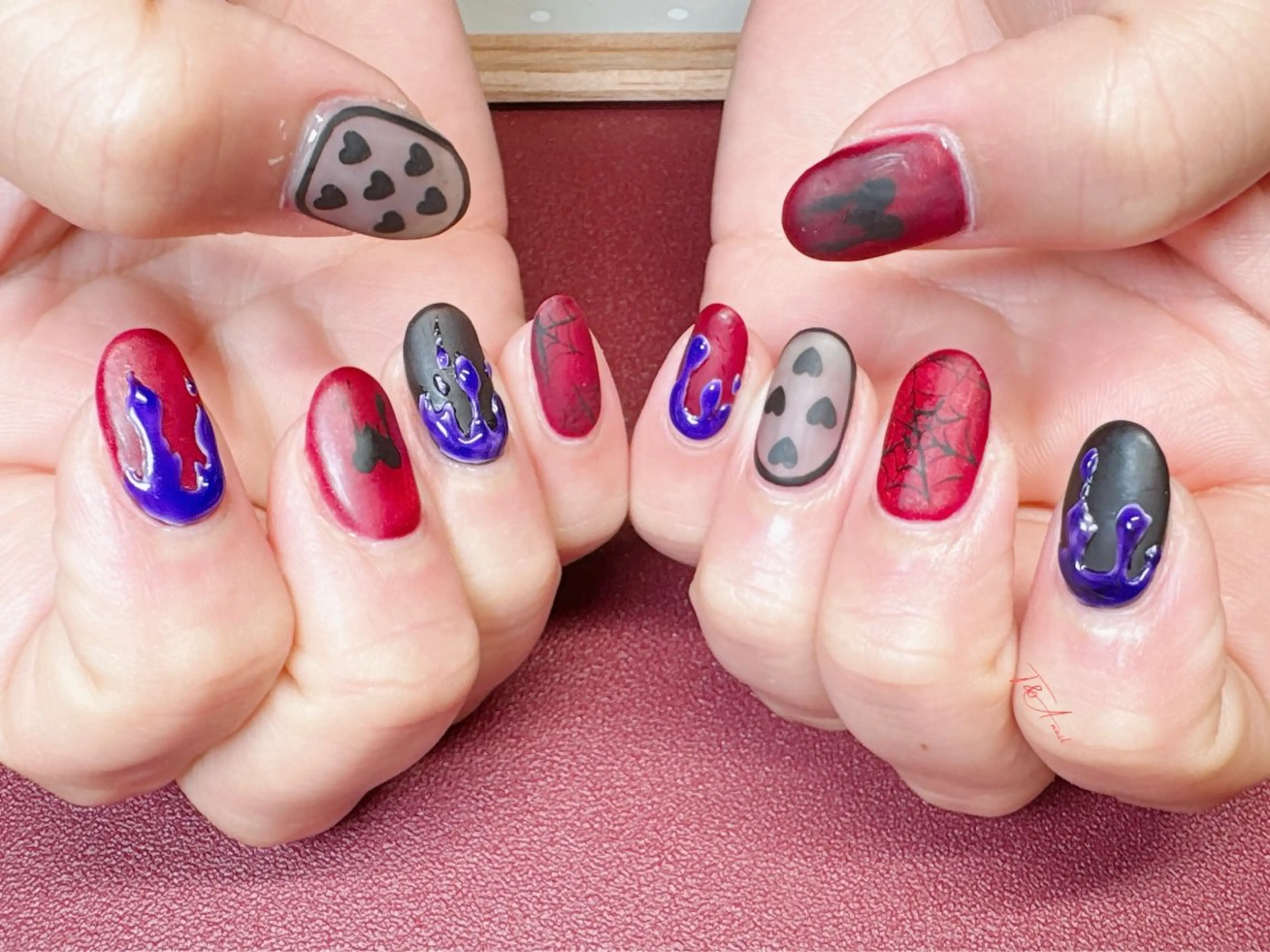 ネイル ジェルネイル ハロウィン マットネイル 赤色 スカルプネイル ハンドネイル T&A nailのネイルデザイン
