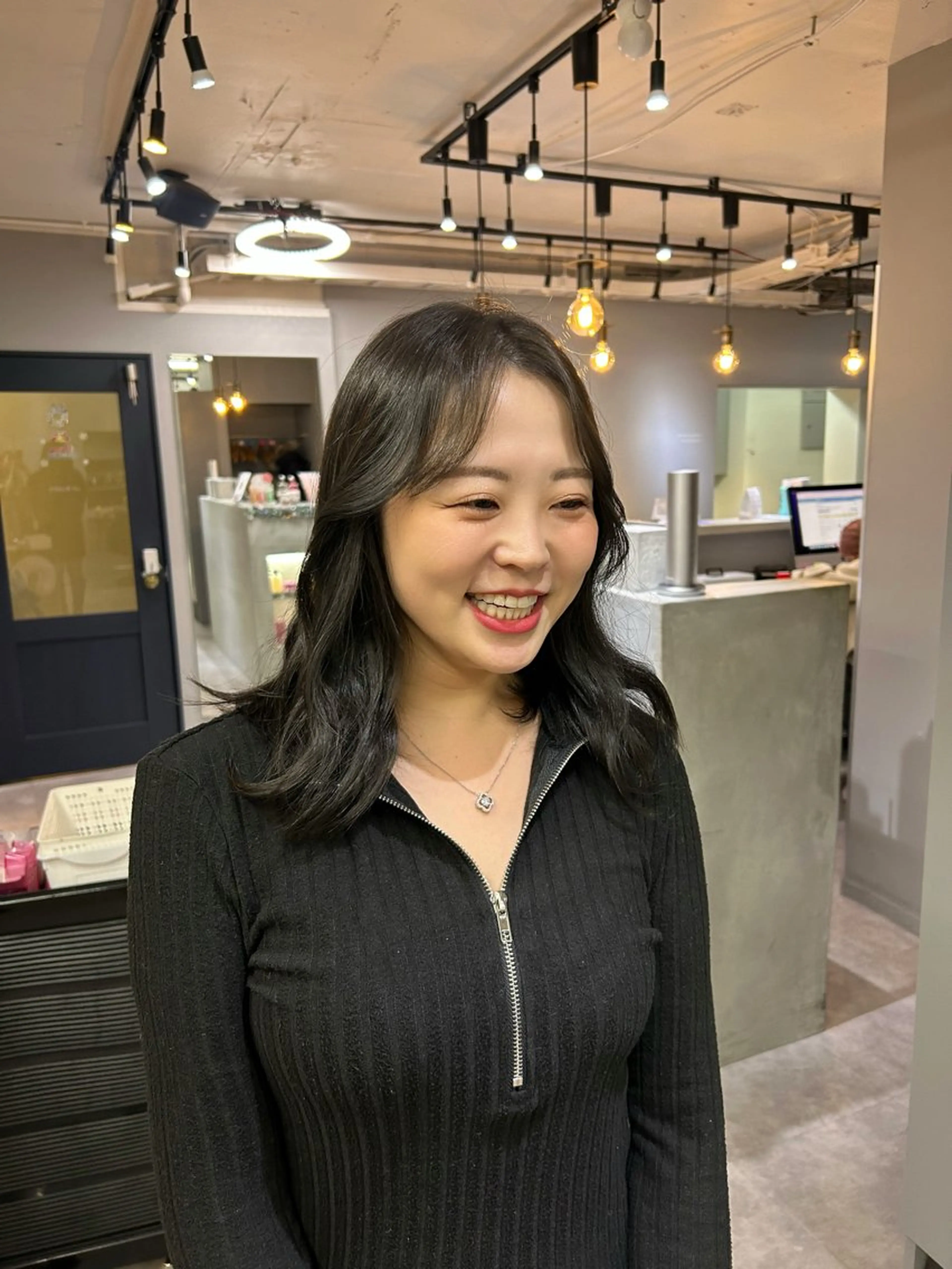 ミディアム ヘアカラー カラーリスト🎀 Mikuのヘアスタイル