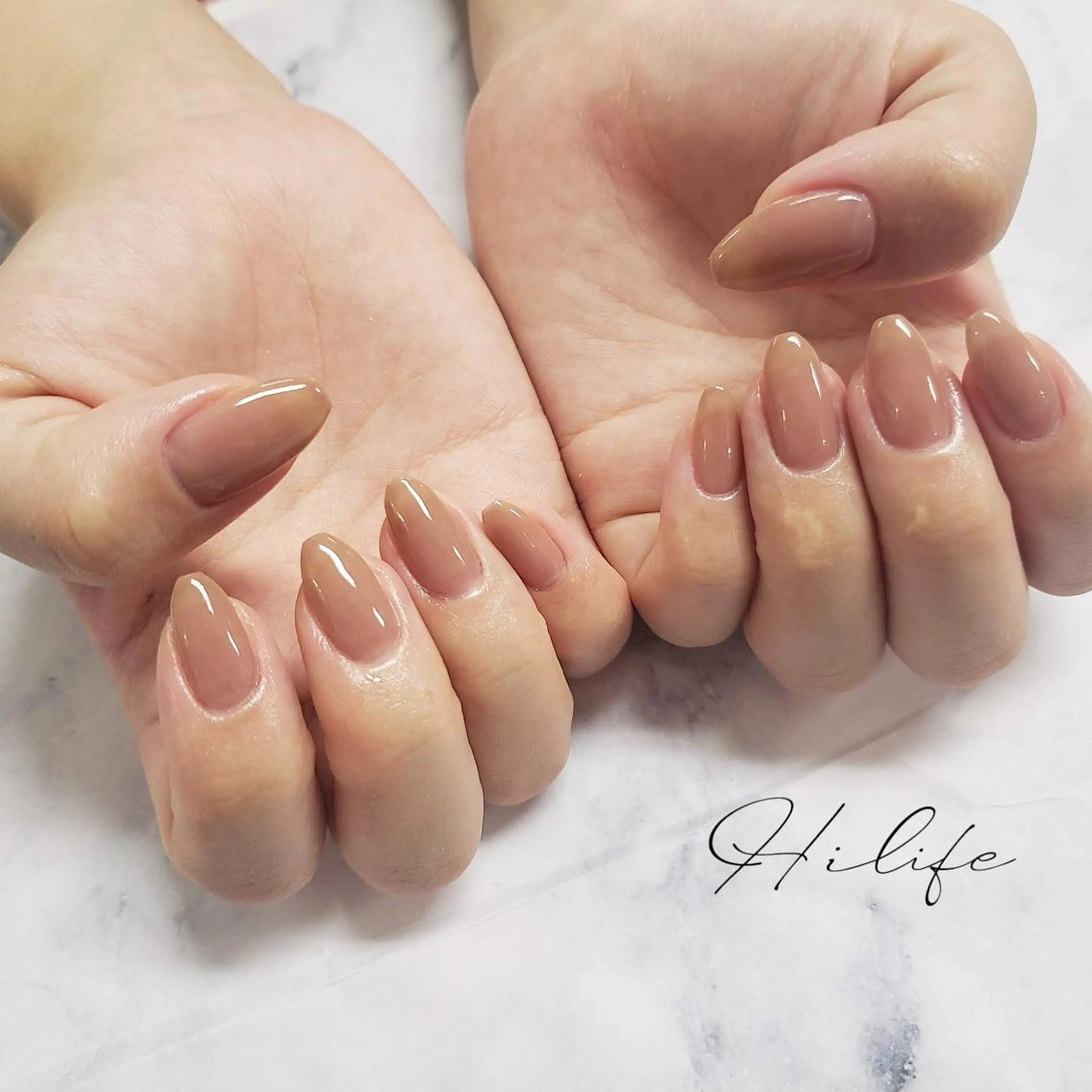 ネイル ワンカラーネイル ハンドネイル Nail Adore.のネイルデザイン