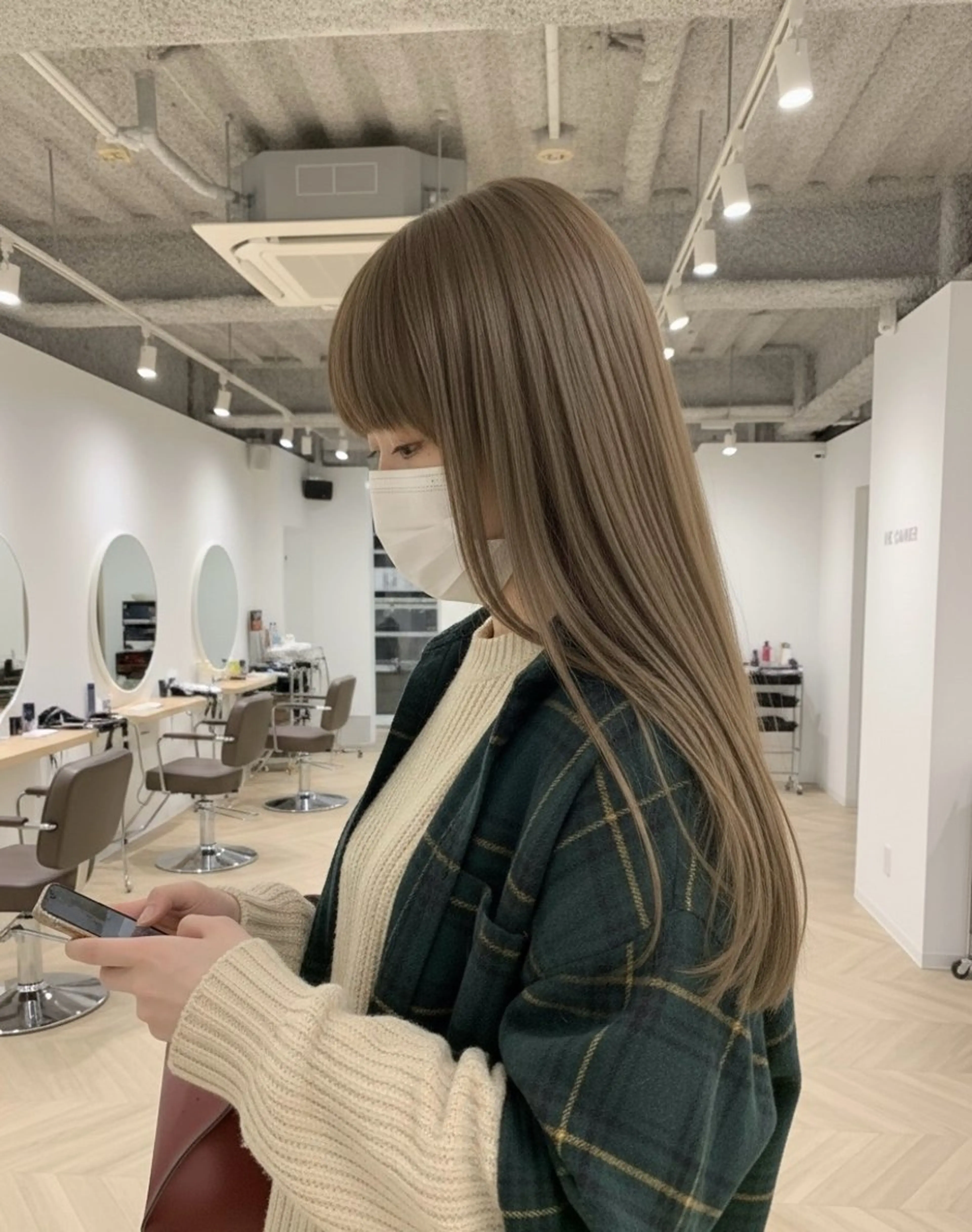 セミロング カット ヘアカラー トリートメント VIE.ORNER 土気🍃笹岡航太のヘアスタイル