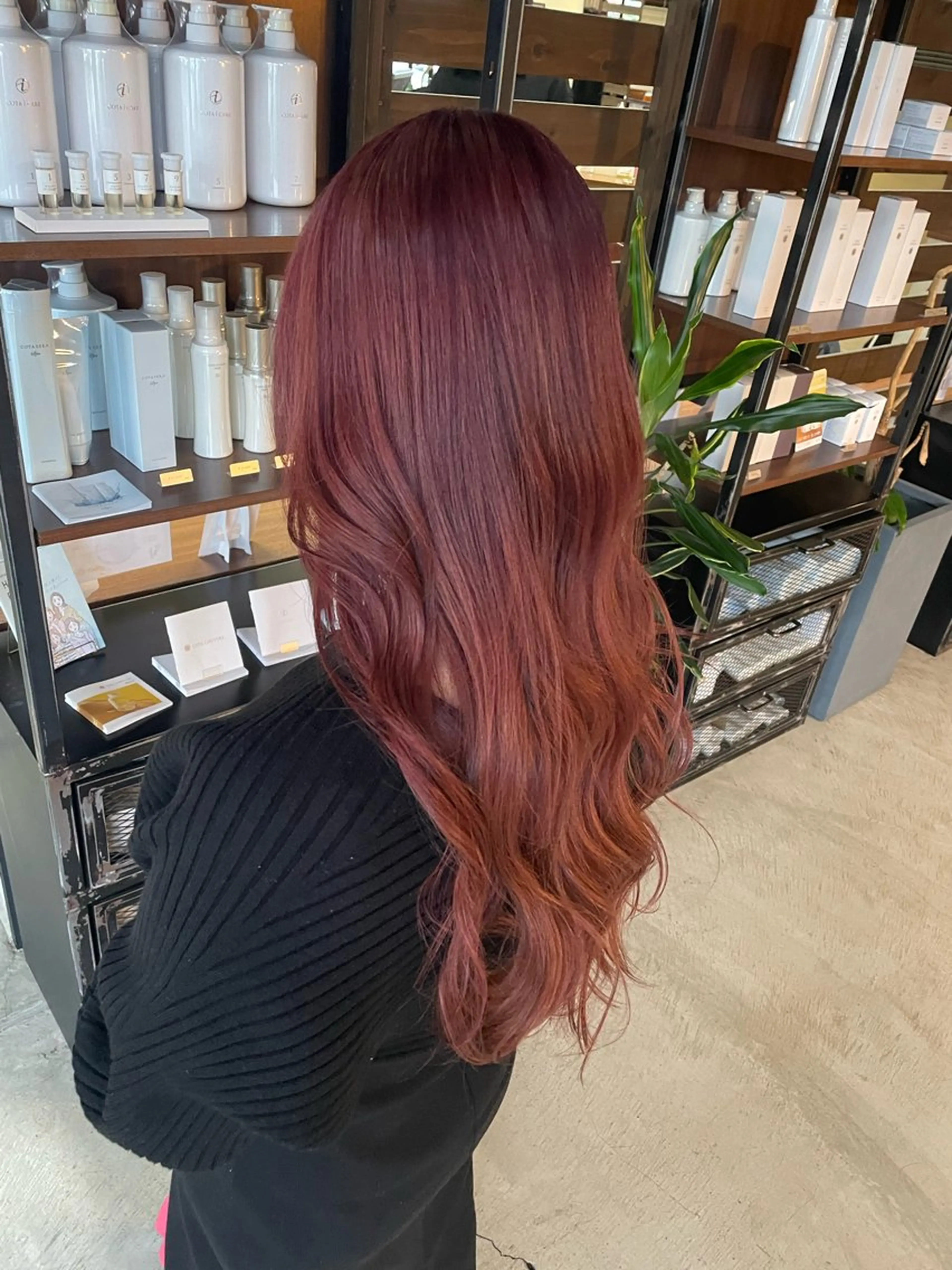 ロング カラー ヘアカラー OGAWA NOAのヘアスタイル