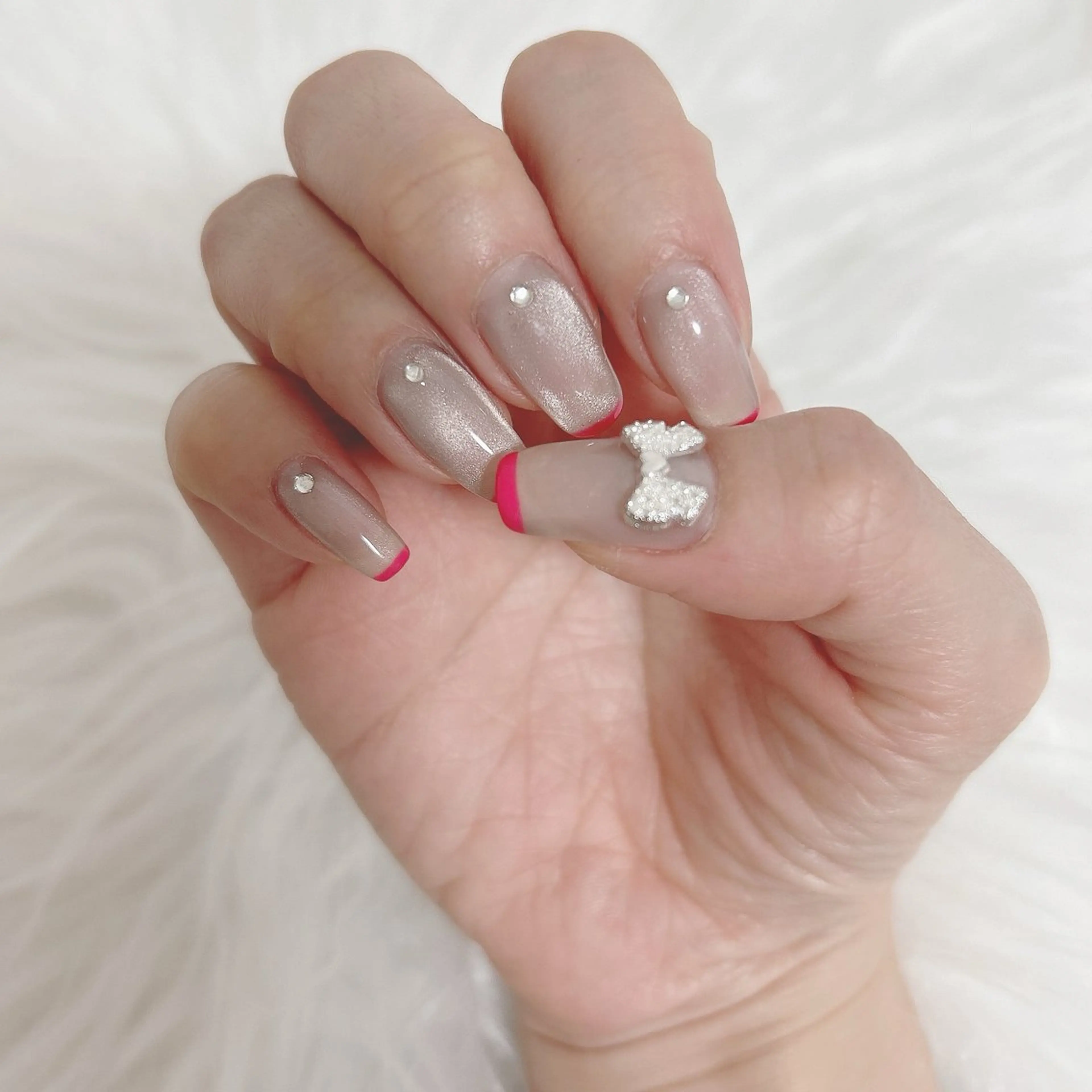 ネイル フレンチネイル マグネットネイル マグネットフレンチ Total Beauty Salon Charlme所属・たなか ちはるのネイルデザイン