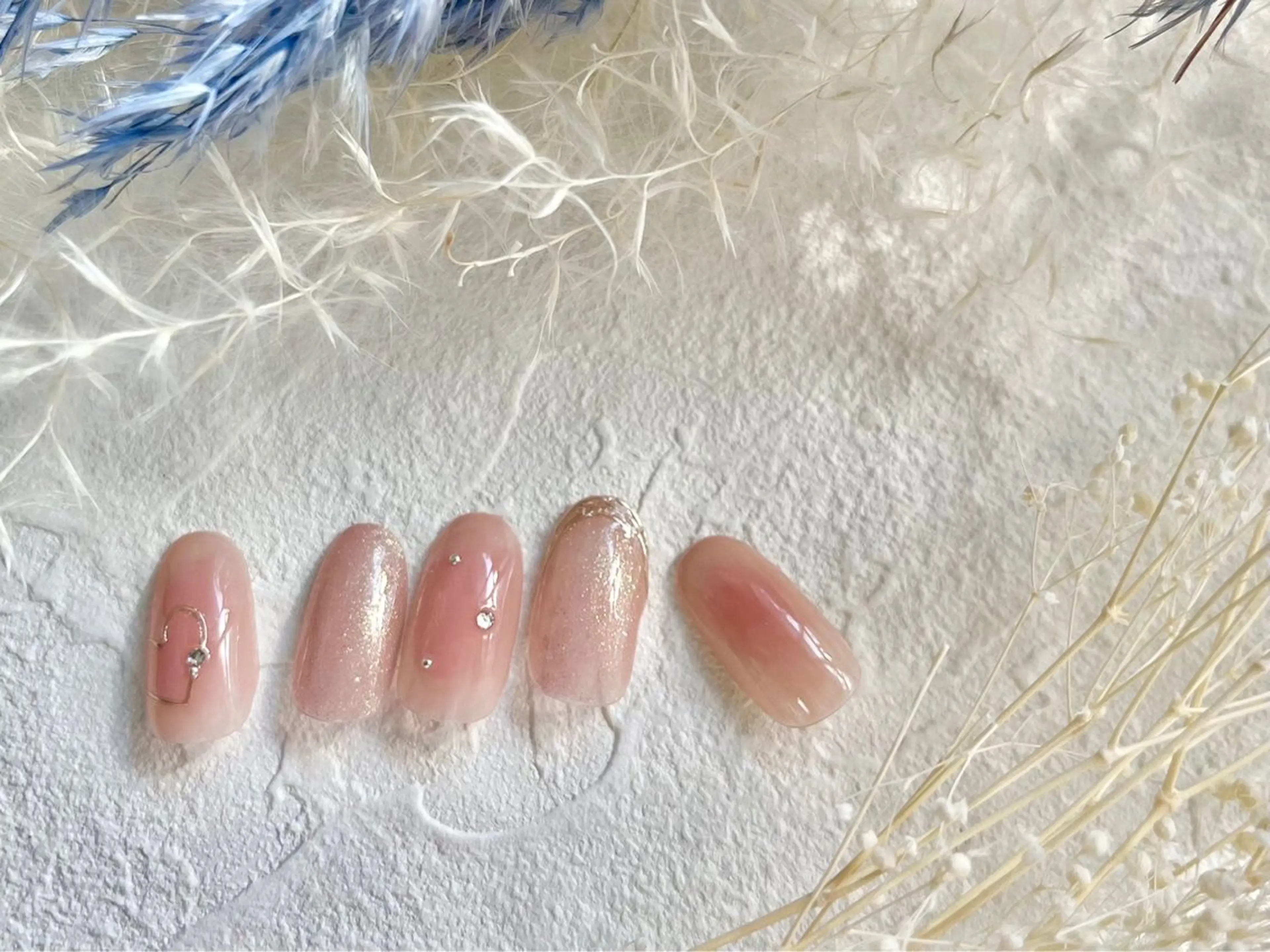 ネイル オーロラネイル 入学式 フットネイル フレンチネイル ジェルネイル Mogu nail 二子玉川のネイルデザイン