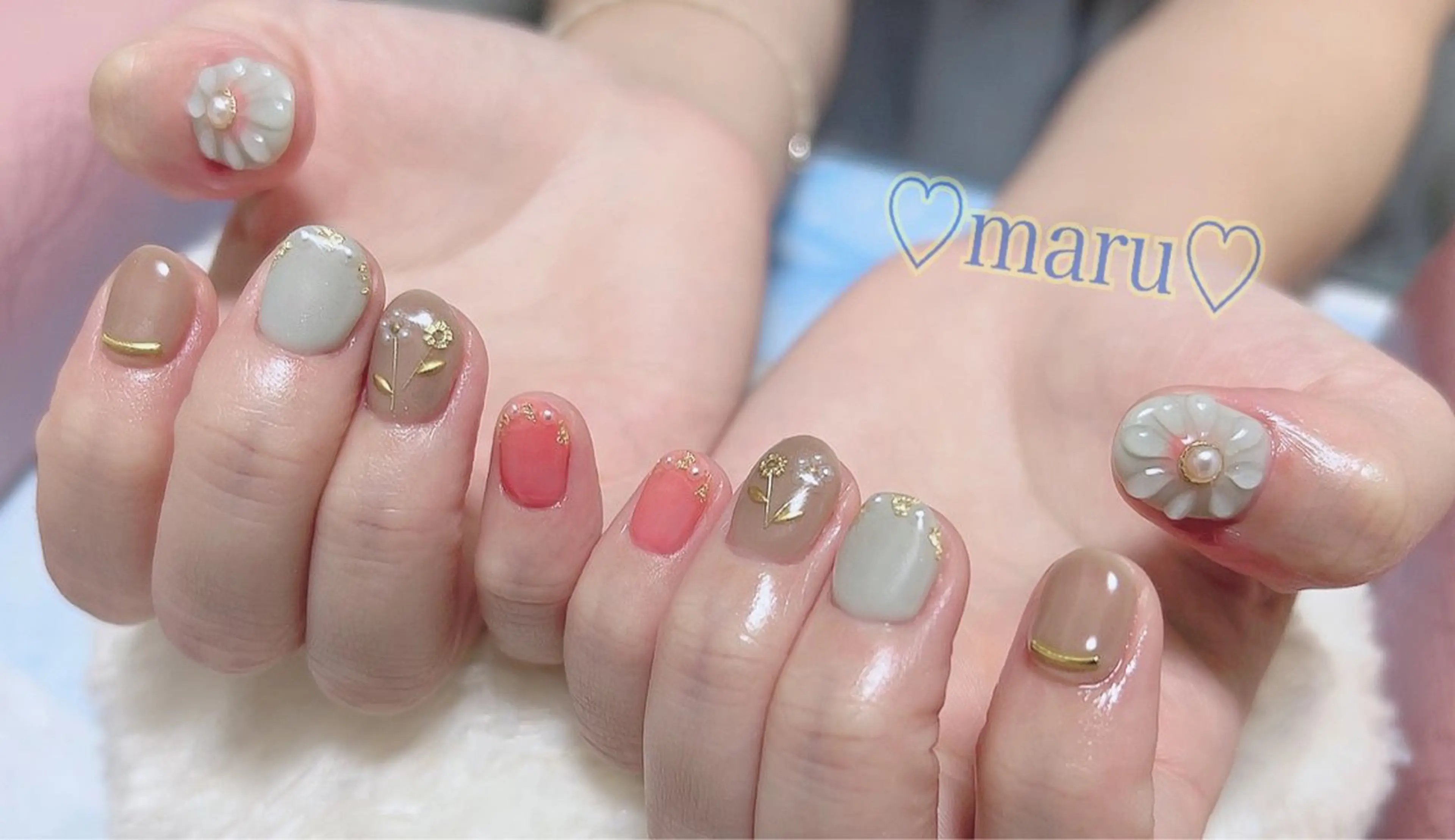 ネイル ハンドネイル フットネイル まるみ♡8/25- 31お休み🙇‍♀️のネイルデザイン