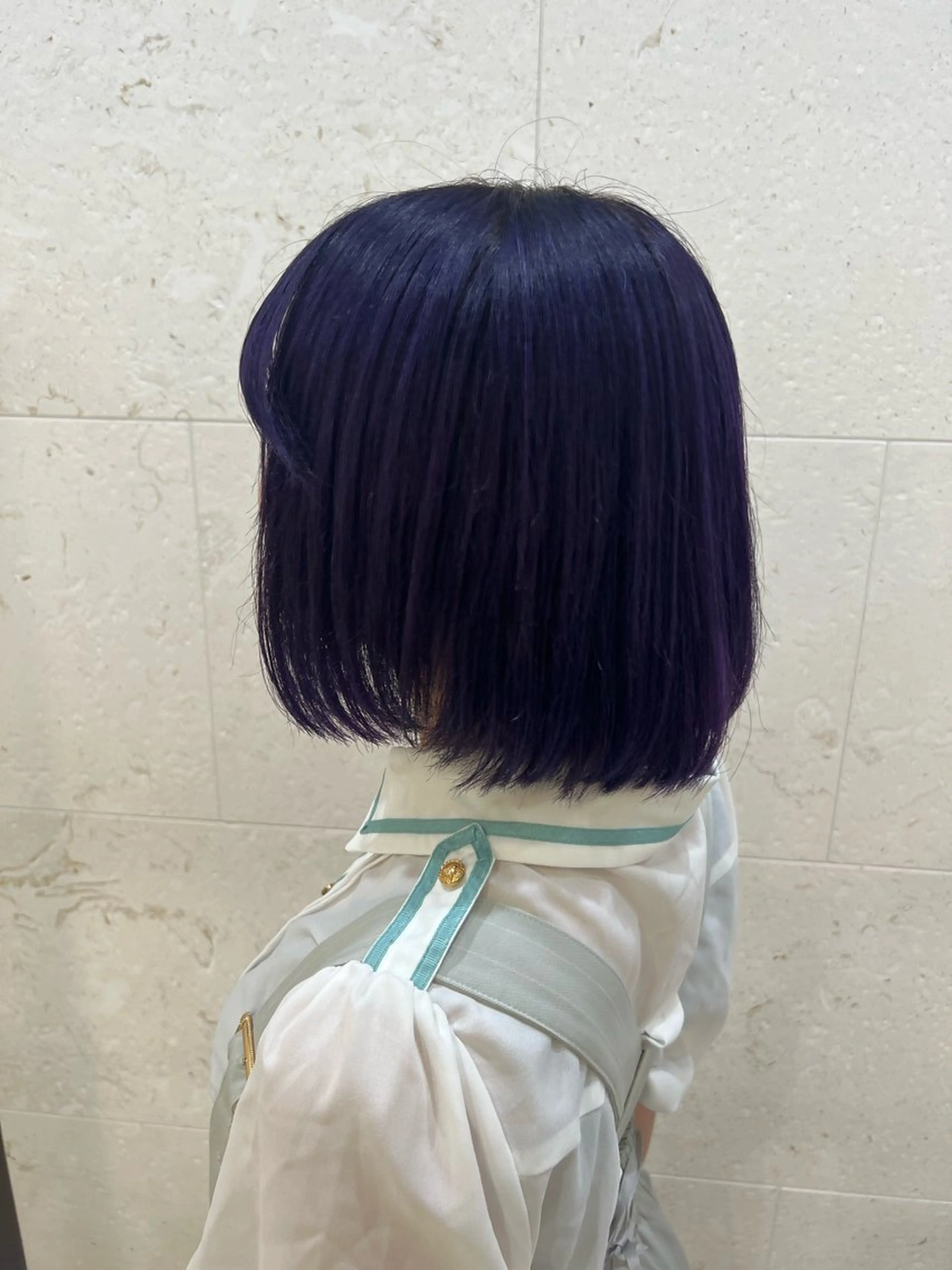 セミロング カラー ブリーチ バイオレットカラー 鈴木 愛華のヘアスタイル