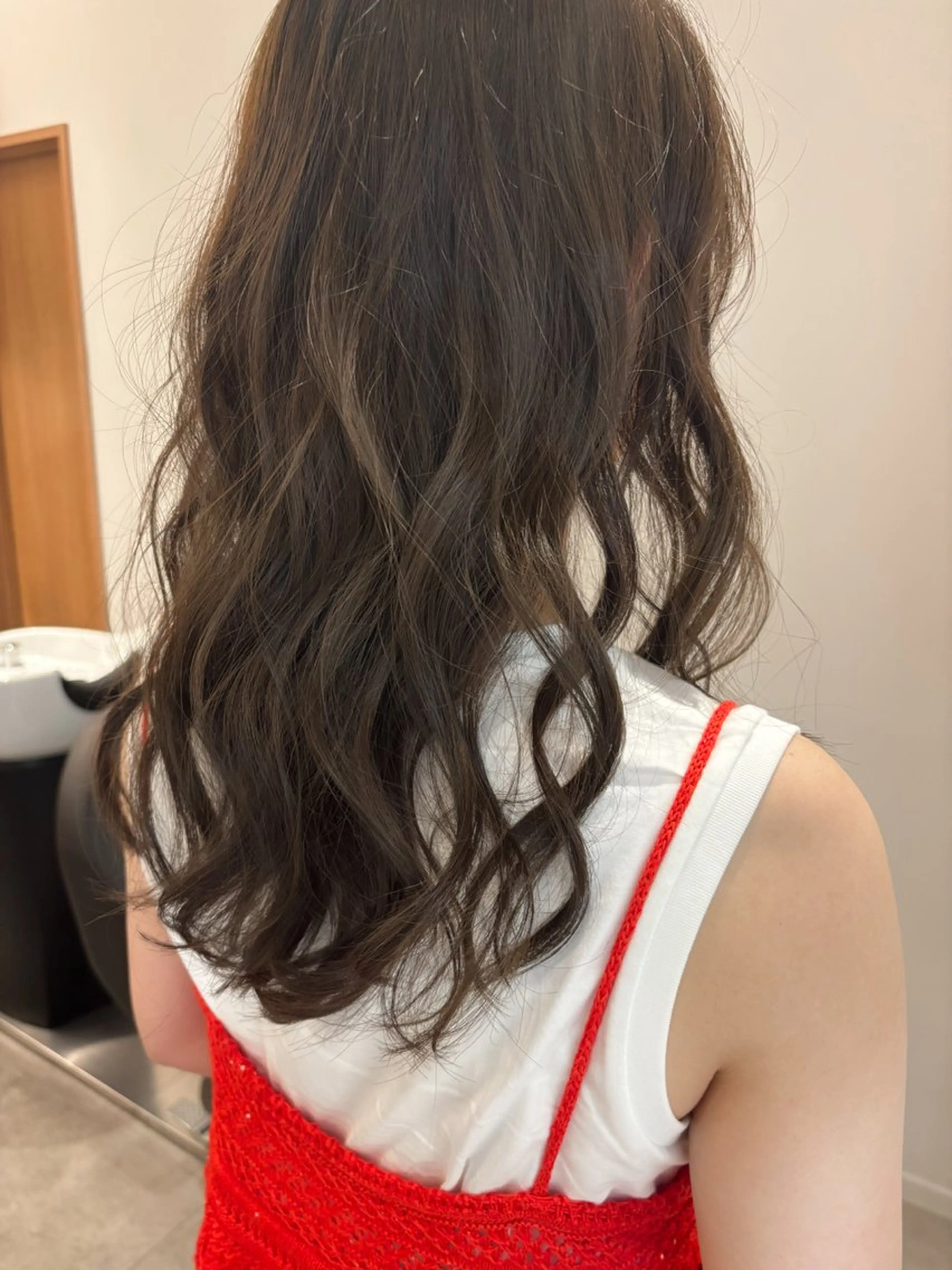 ミディアム カラー オリーブカラー 松崎 来未のその他イメージ