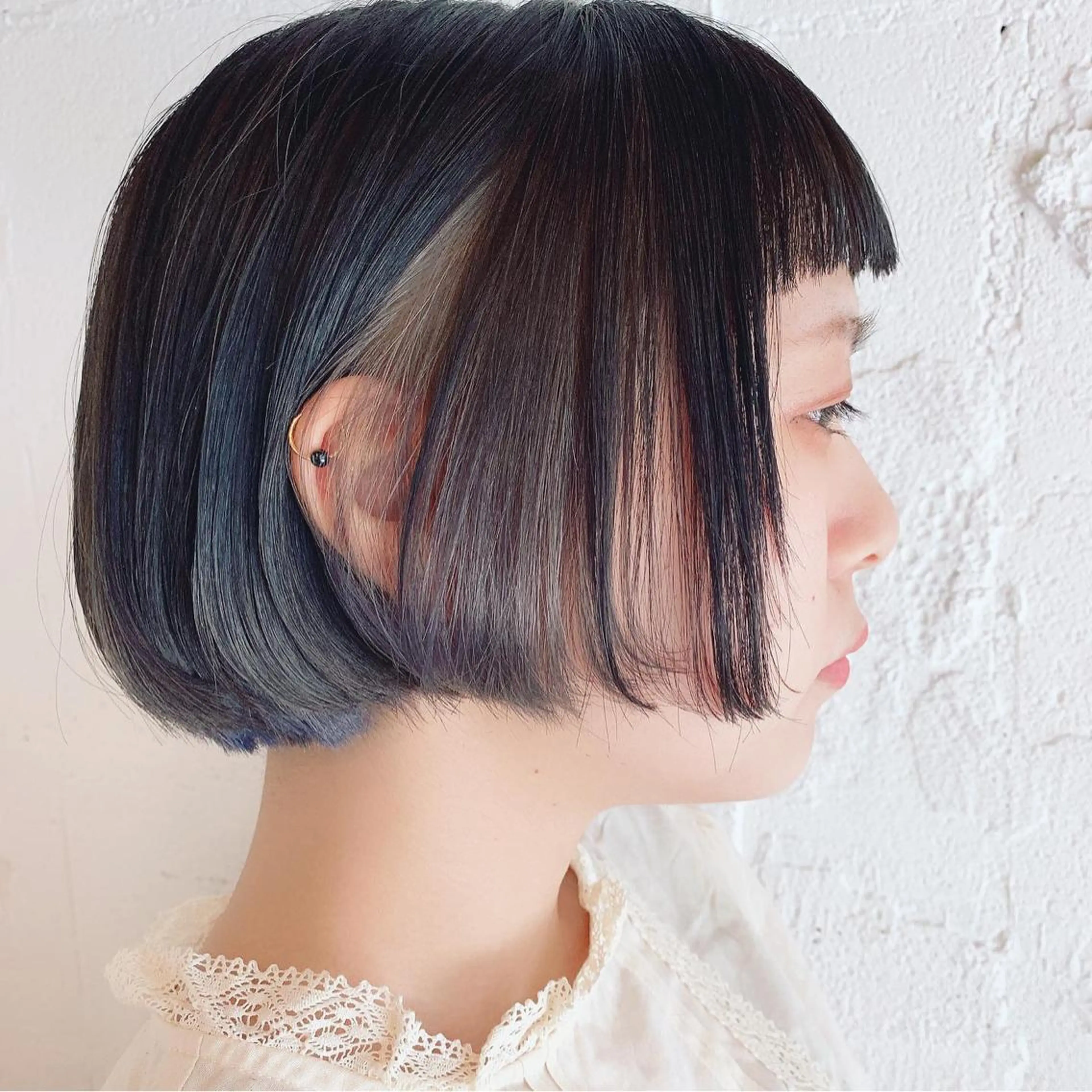 ショート カラー ブルーカラー ボブ 髪質改善🌈 tomomiのヘアスタイル