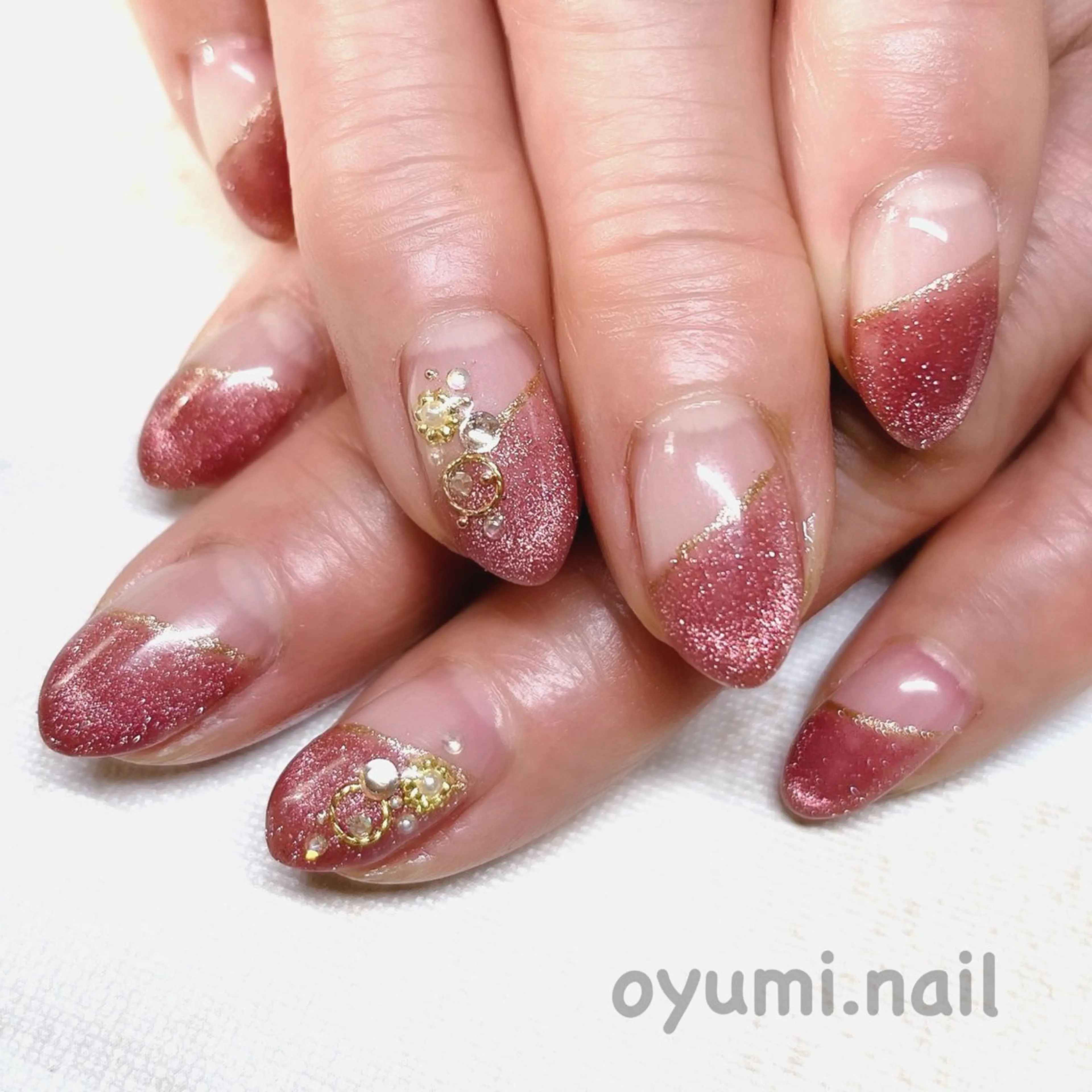 ネイル フレンチネイル マグネットネイル マグネットフレンチ ハンドネイル takanashi yumiのネイルデザイン