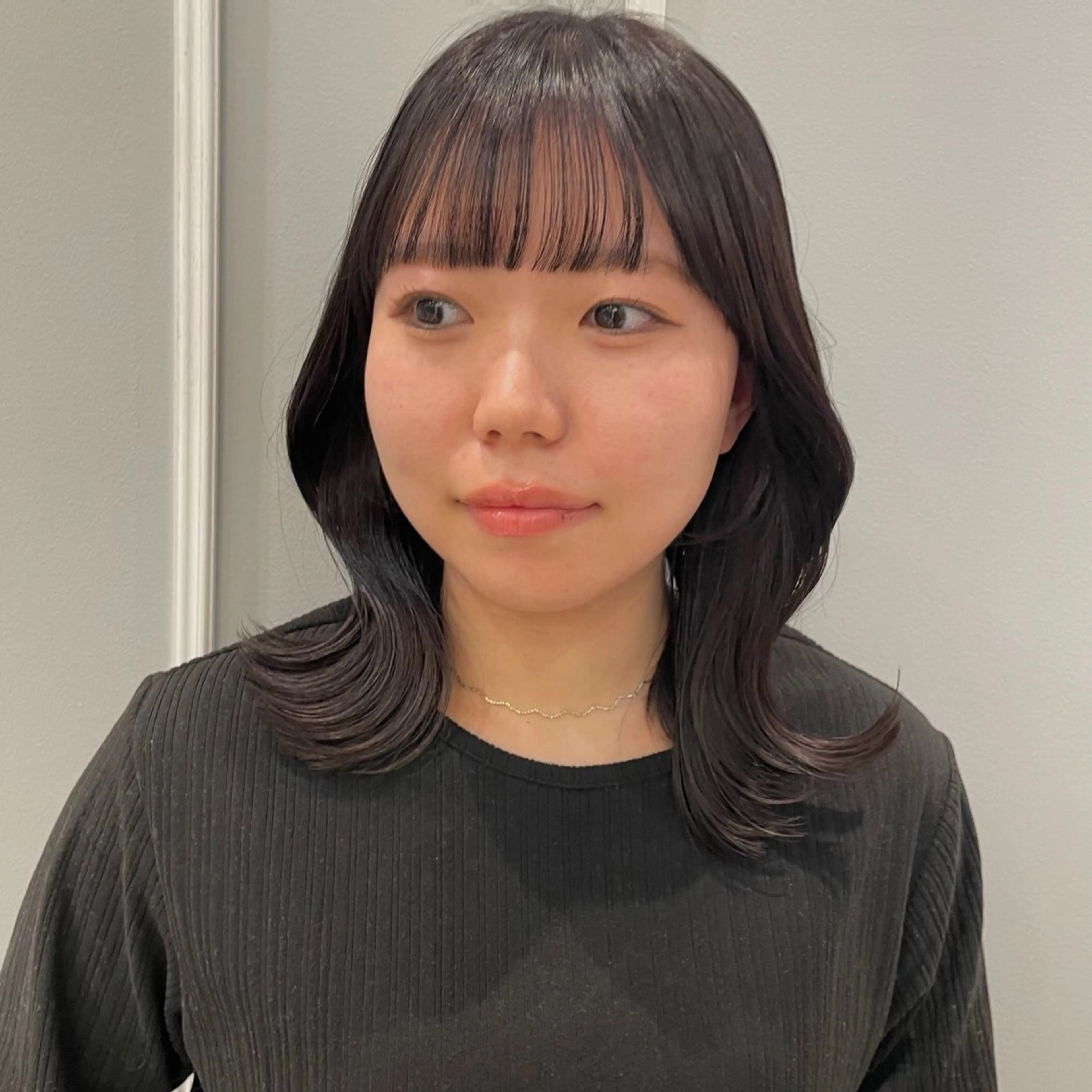 ミディアム カラー カット ヘアカラー トリートメント 🩶赤み消しカラー 🐈‍⬛荻野美思🐾のヘアスタイル