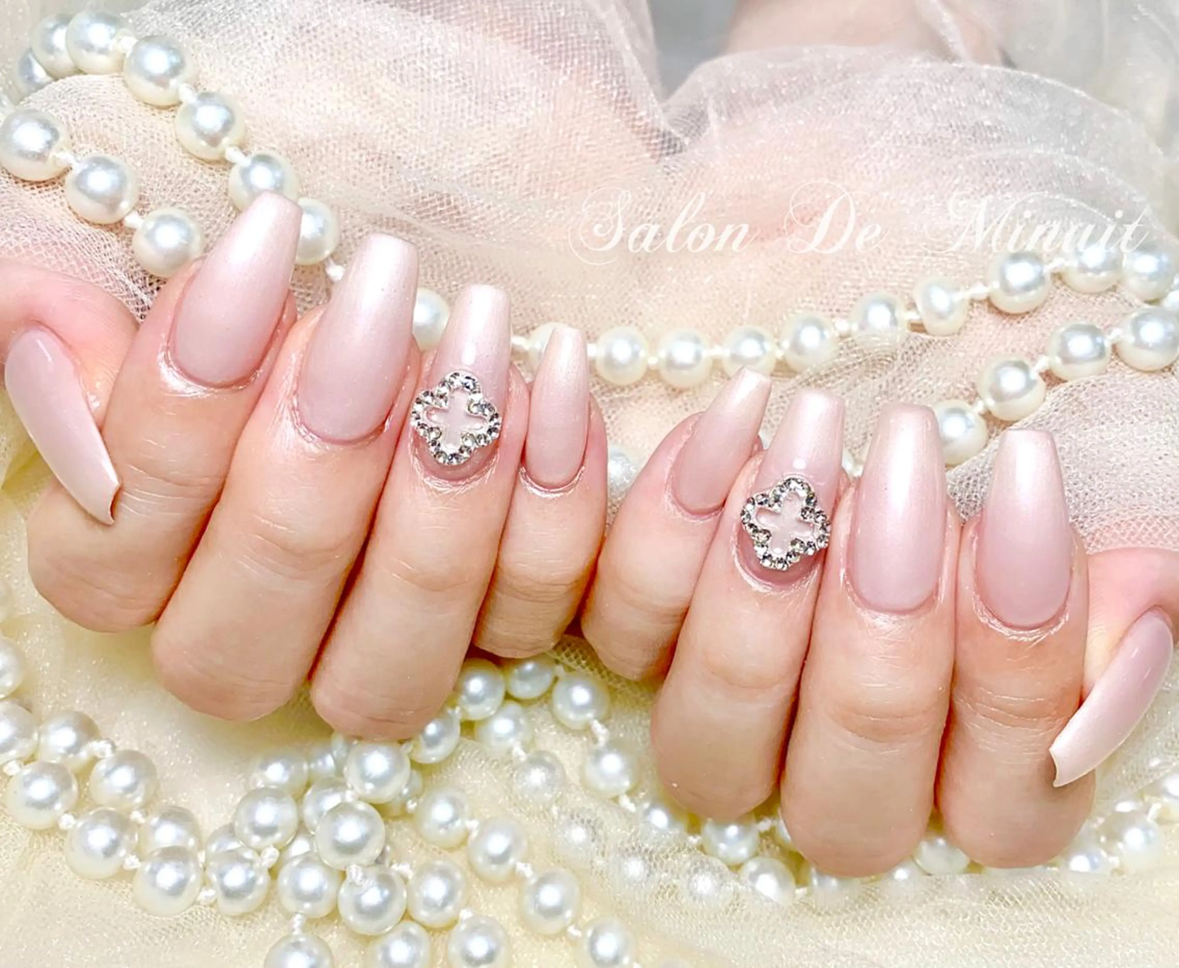 ネイル ハンドネイル ハンドケア Salon de Minuit🦩のネイルデザイン