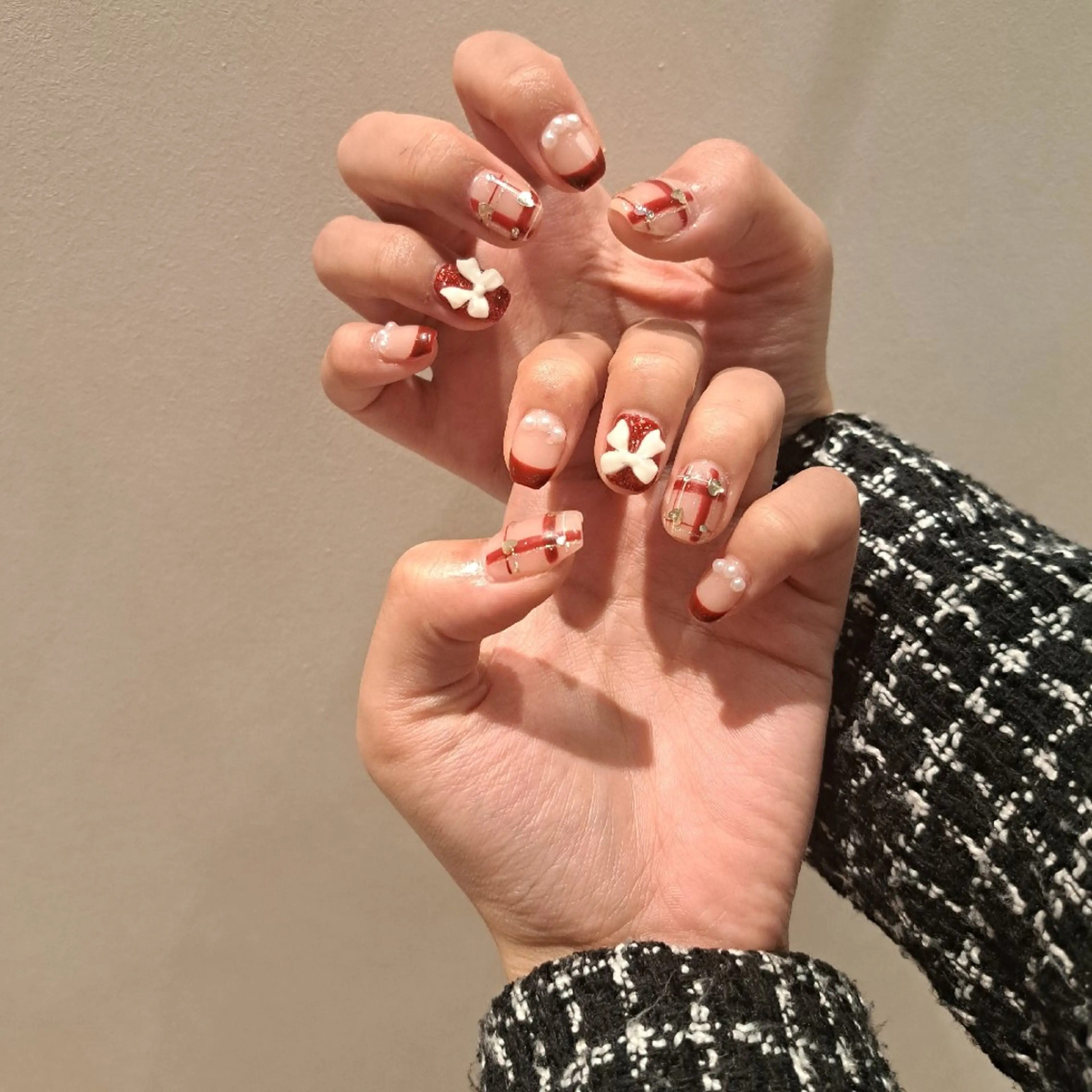 ネイル アートネイル ジェルネイル ガーリー 持ち込み 赤色 Nail mood /アートし放題のネイルデザイン