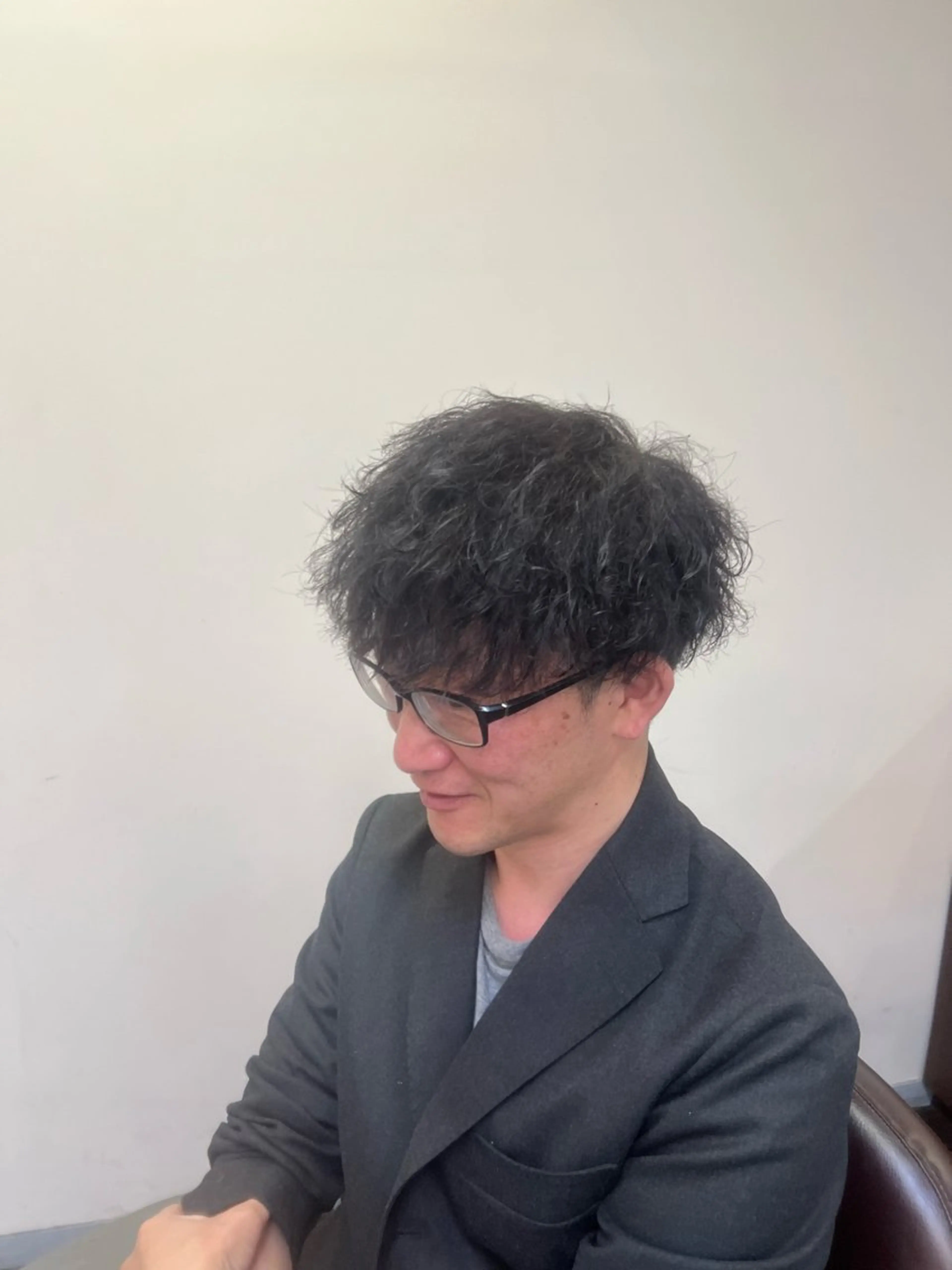 ミディアム パーマ 久保 美空のヘアスタイル
