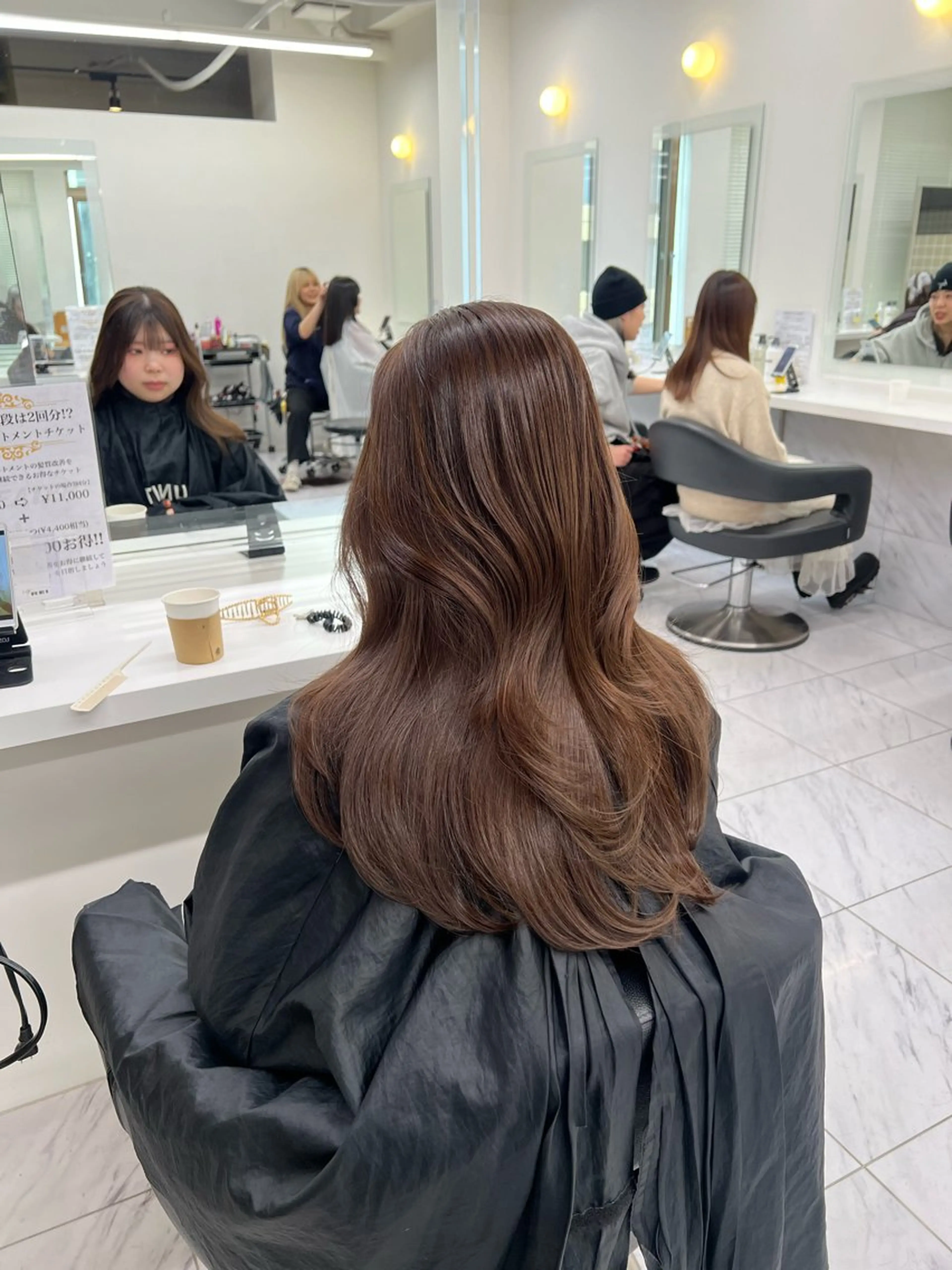 ロング カラー カット ヘアカラー トリートメント 韓国レイヤーカット /ダブルカラーのヘアスタイル