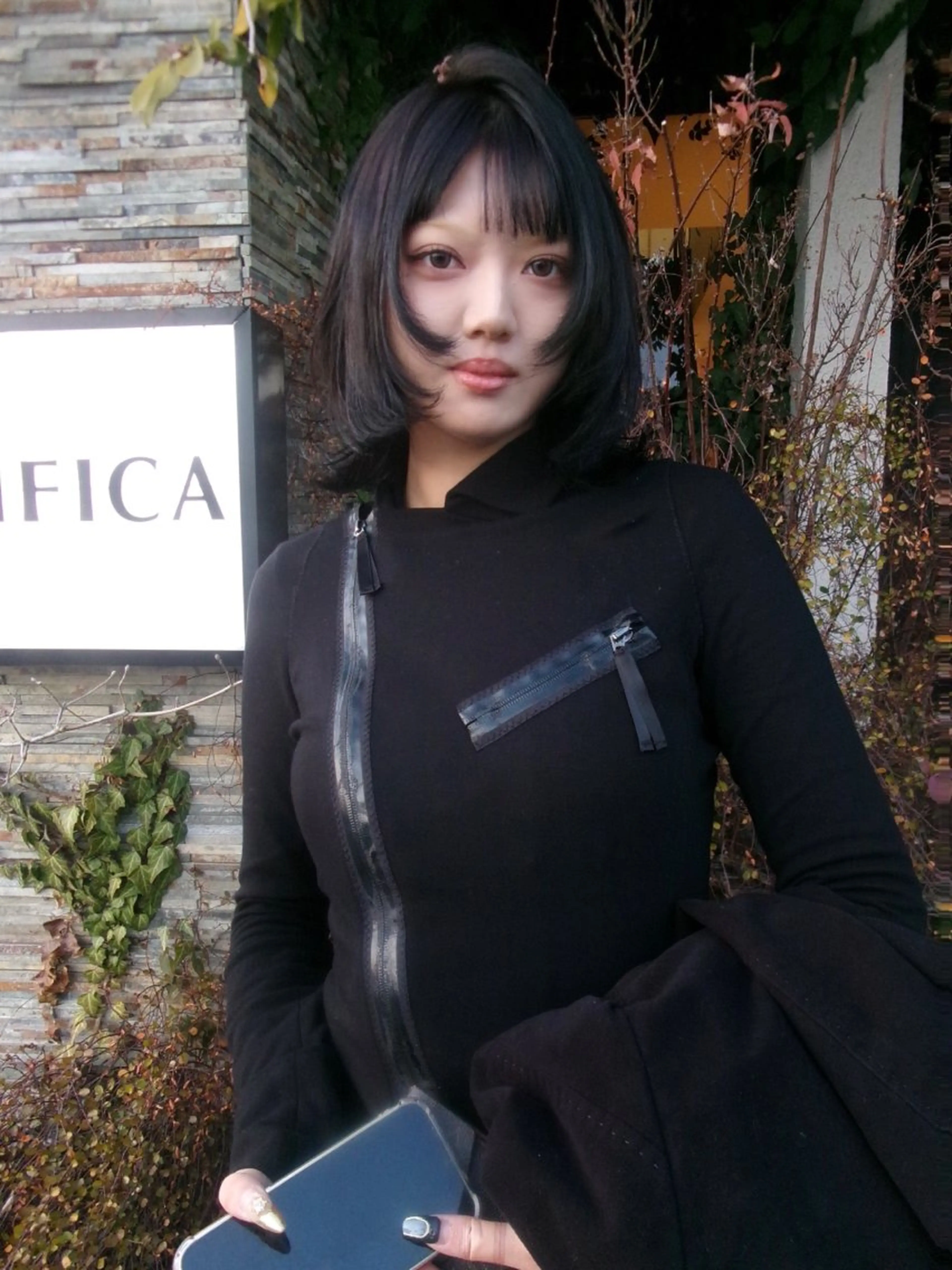 ミディアム カラー バレイヤージュ ベージュカラー ブリーチ ダブルカラー グレージュ 早川 豪のヘアスタイル