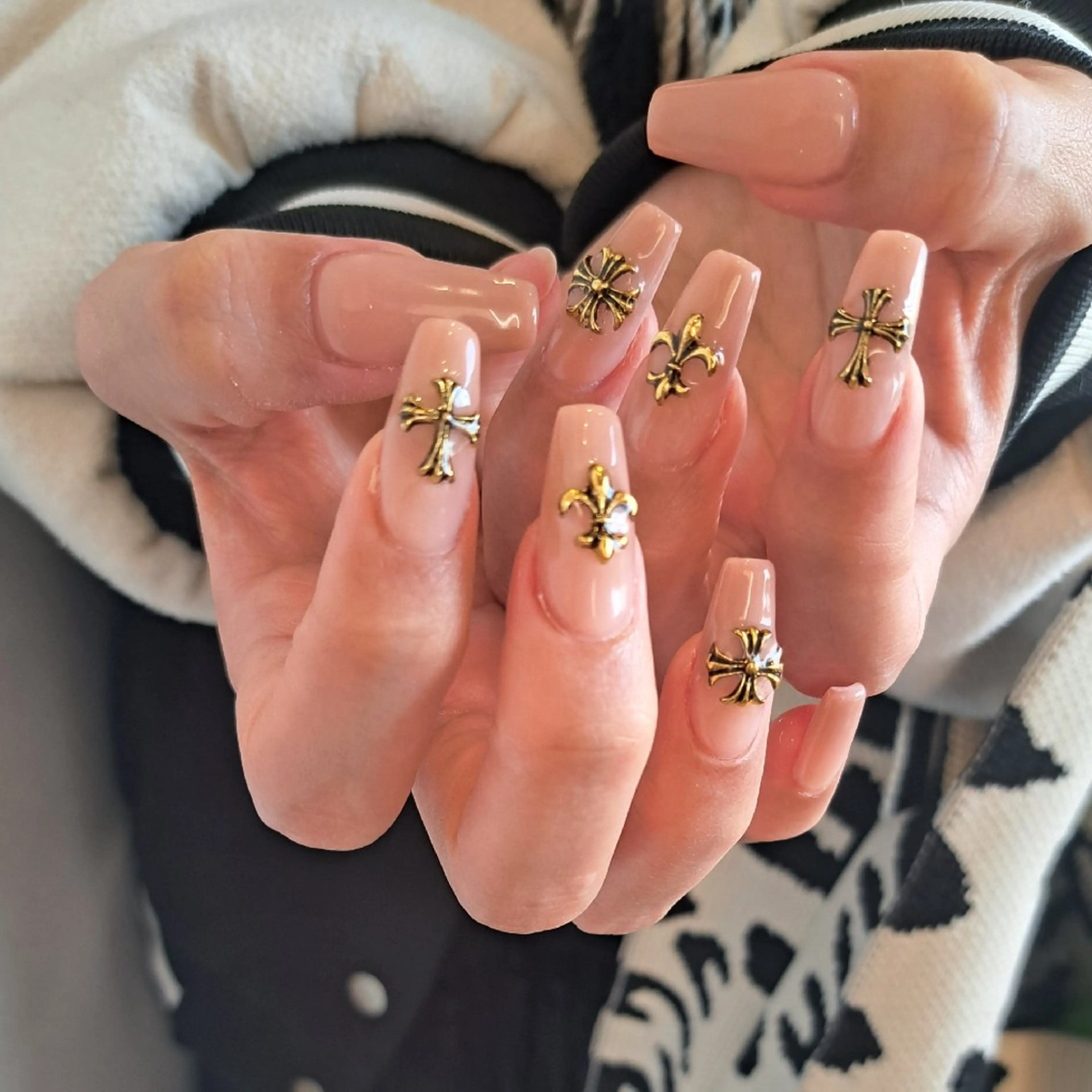 ネイル アートネイル 長さ出し 持ち込み スカルプネイル Nail mood /アートし放題のネイルデザイン