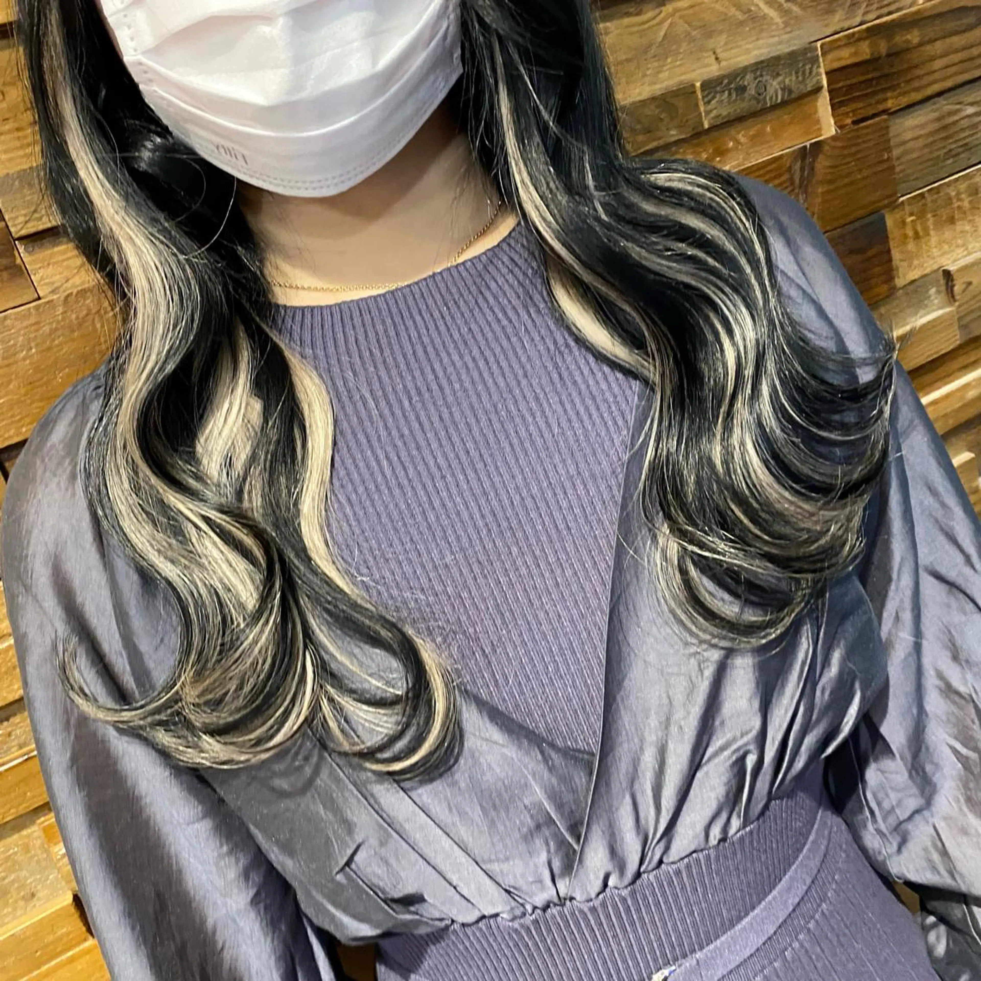 ロング プルエクステ エクステ ハイライト Fi-Ne 八戸のヘアスタイル