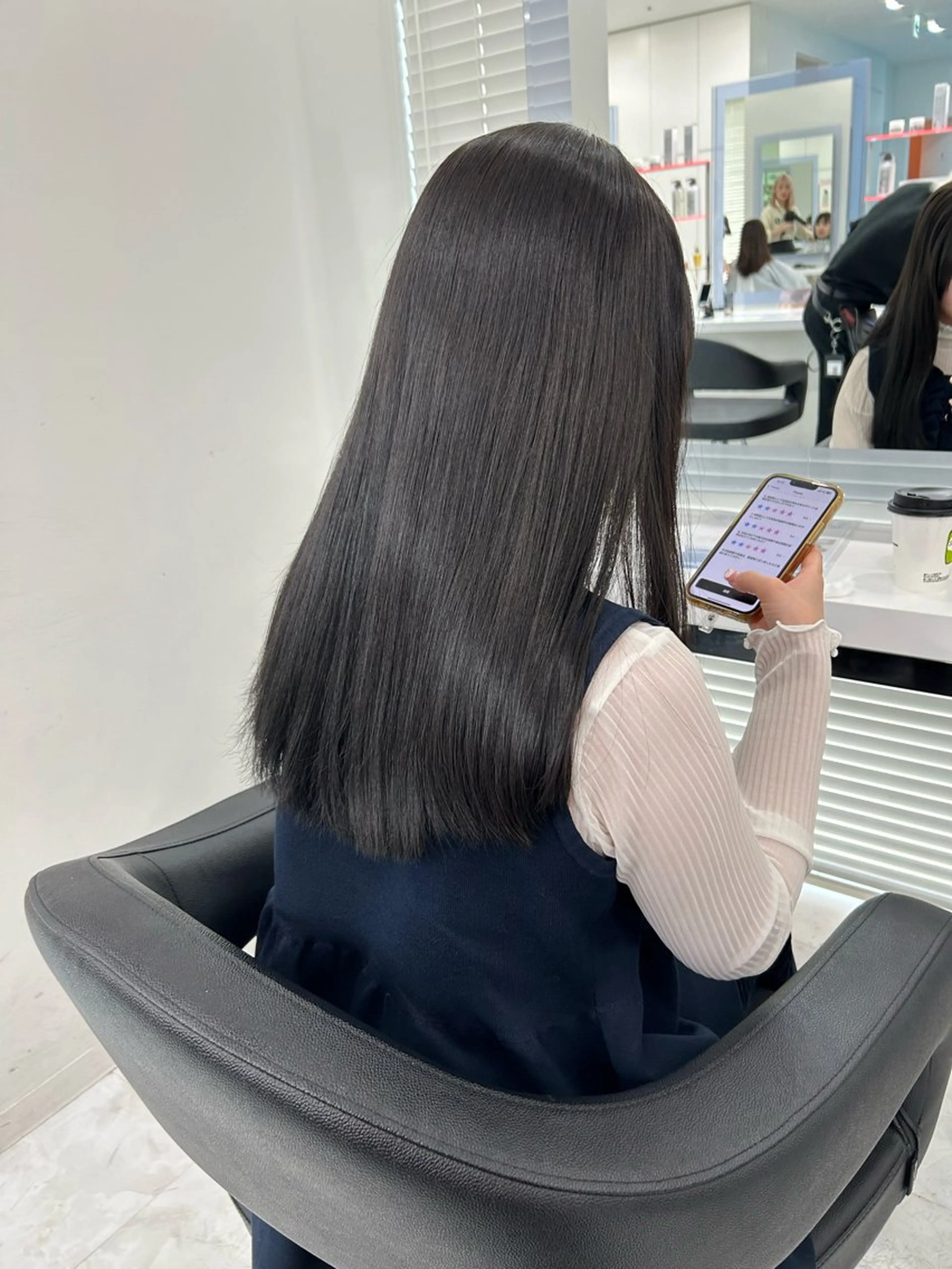セミロング カラー カット ヘアカラー トリートメント ヘアセット 💖透け感ベージュ KOTA💖のヘアスタイル