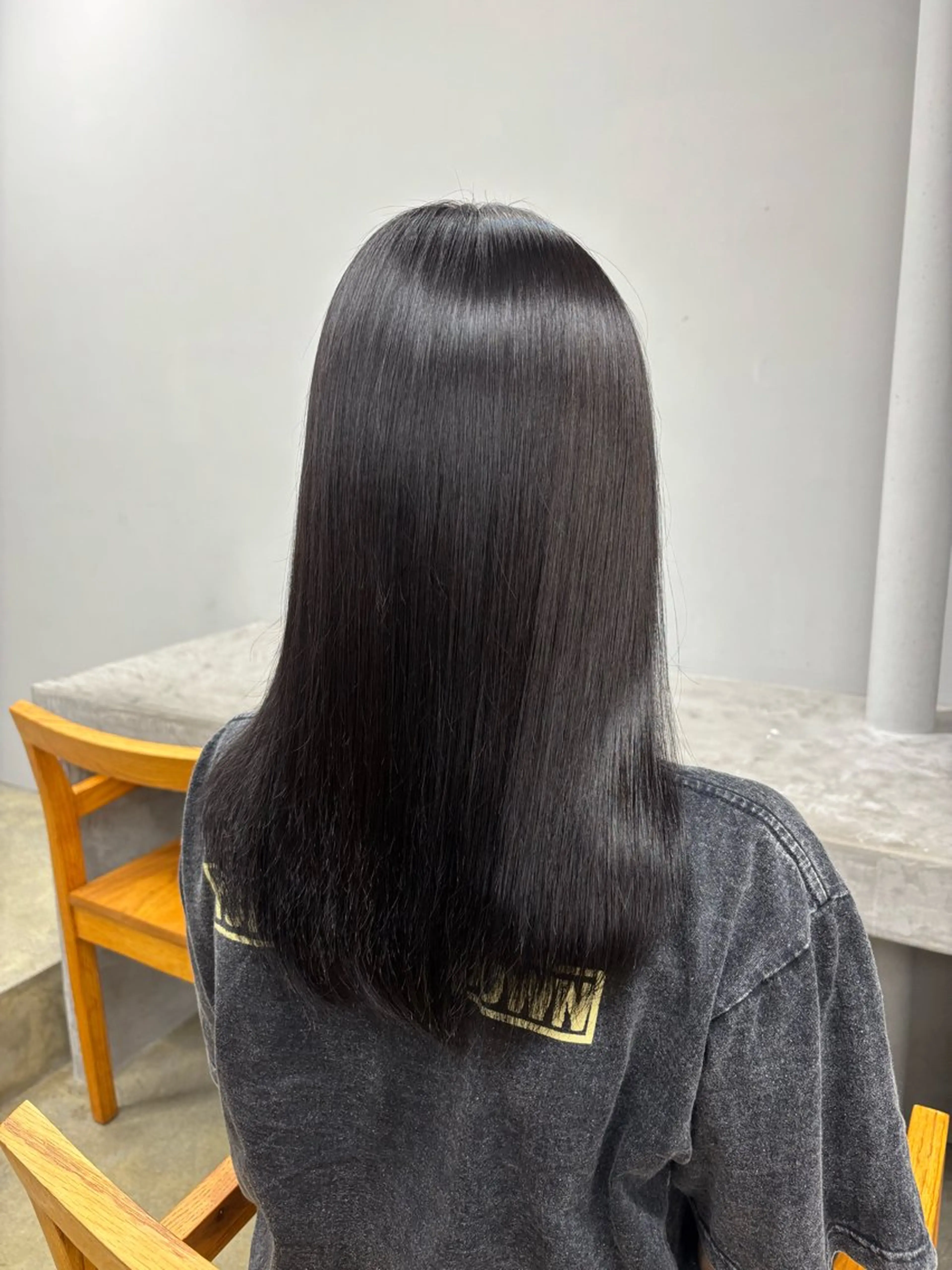 ミディアム ヘアカラー nude所属・𝐀𝐦𝐞𝐫𝐢 /透明感カラーのヘアスタイル