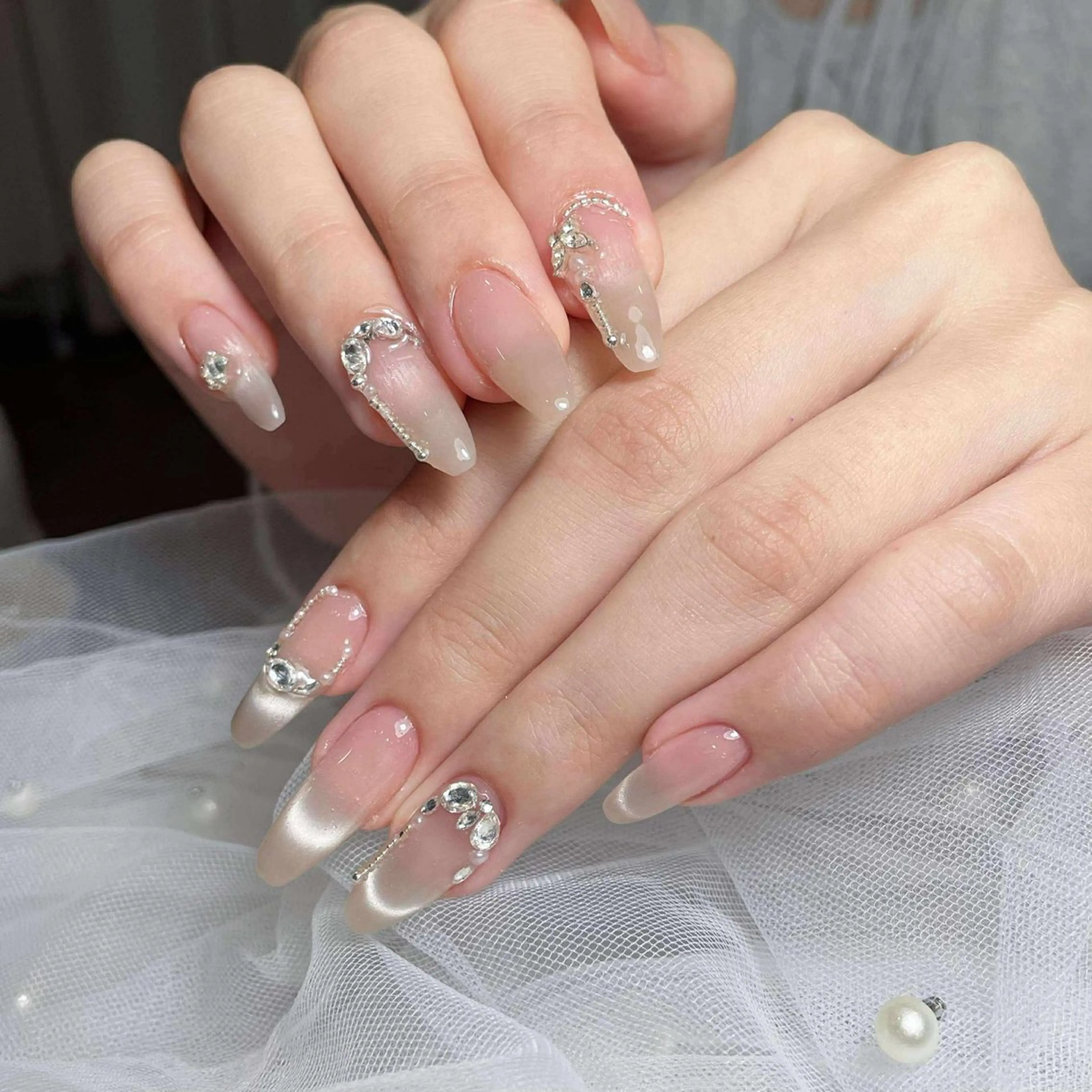 ネイル キラキラネイル シンプルネイル 春ネイル 冬ネイル sora Nailのネイルデザイン