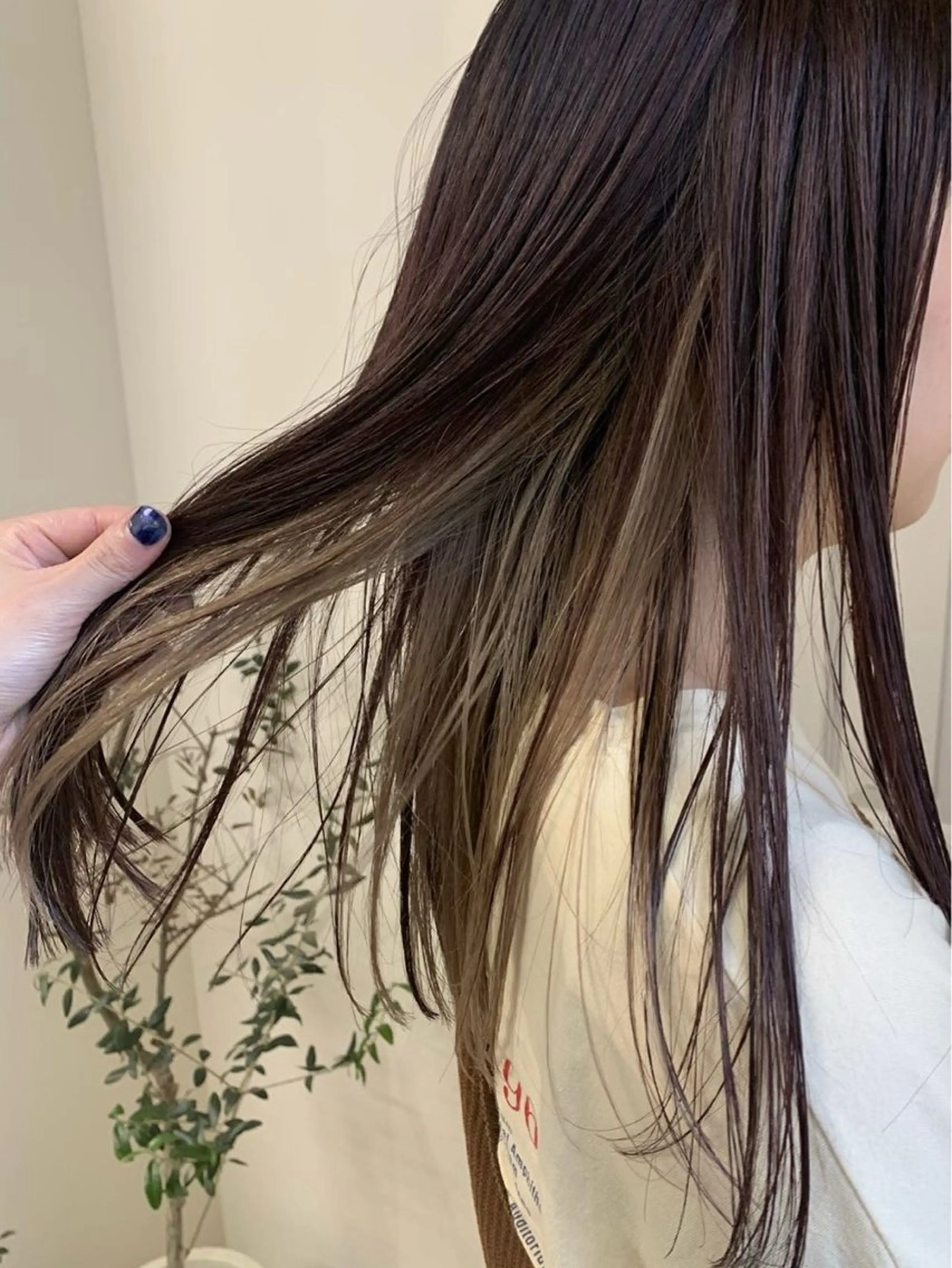 ロング カラー ヤマダ カホのヘアスタイル