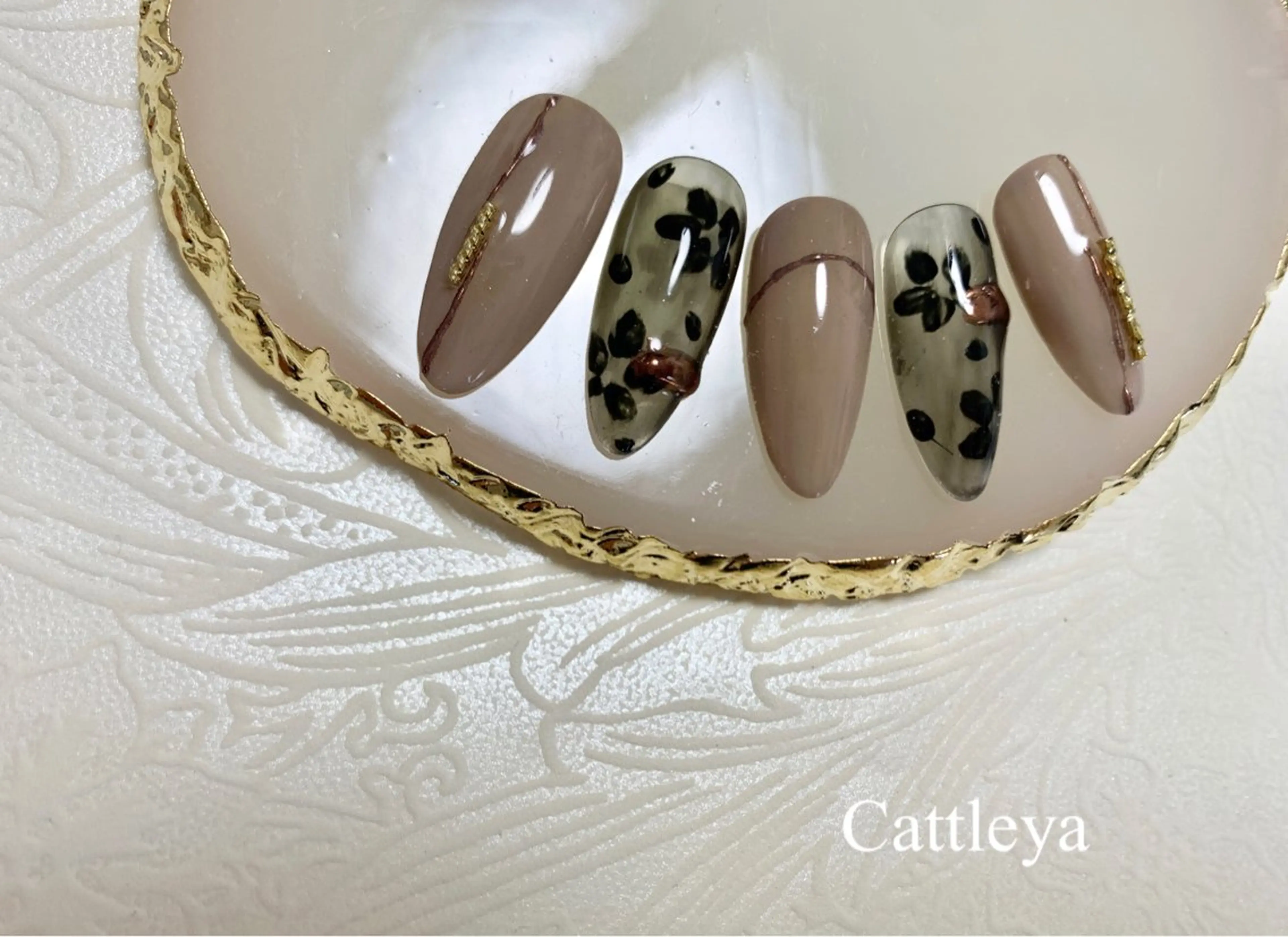ネイル ハンドネイル Cattleya カトレアのネイルデザイン