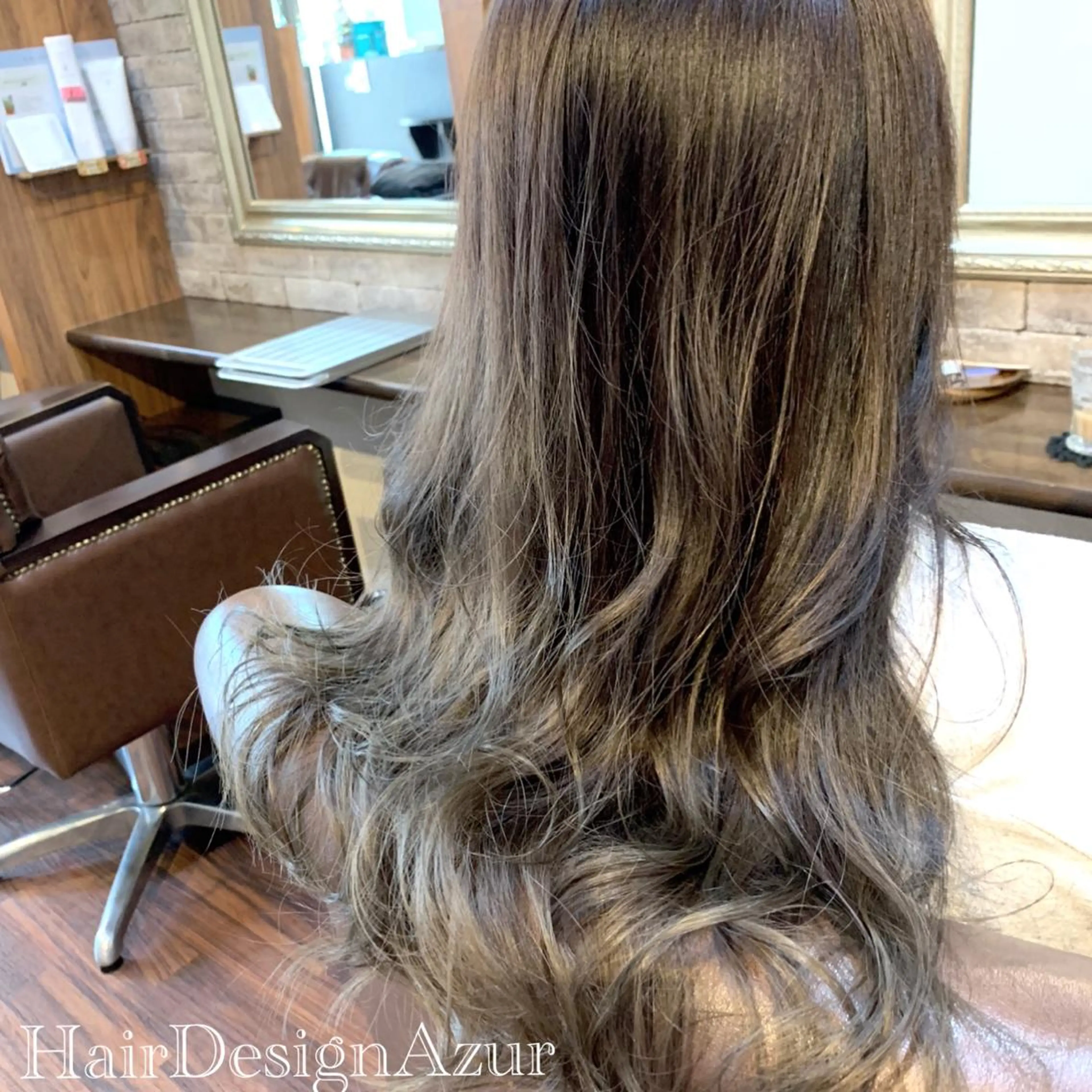 ロング カラー HairDesign Azurのヘアスタイル