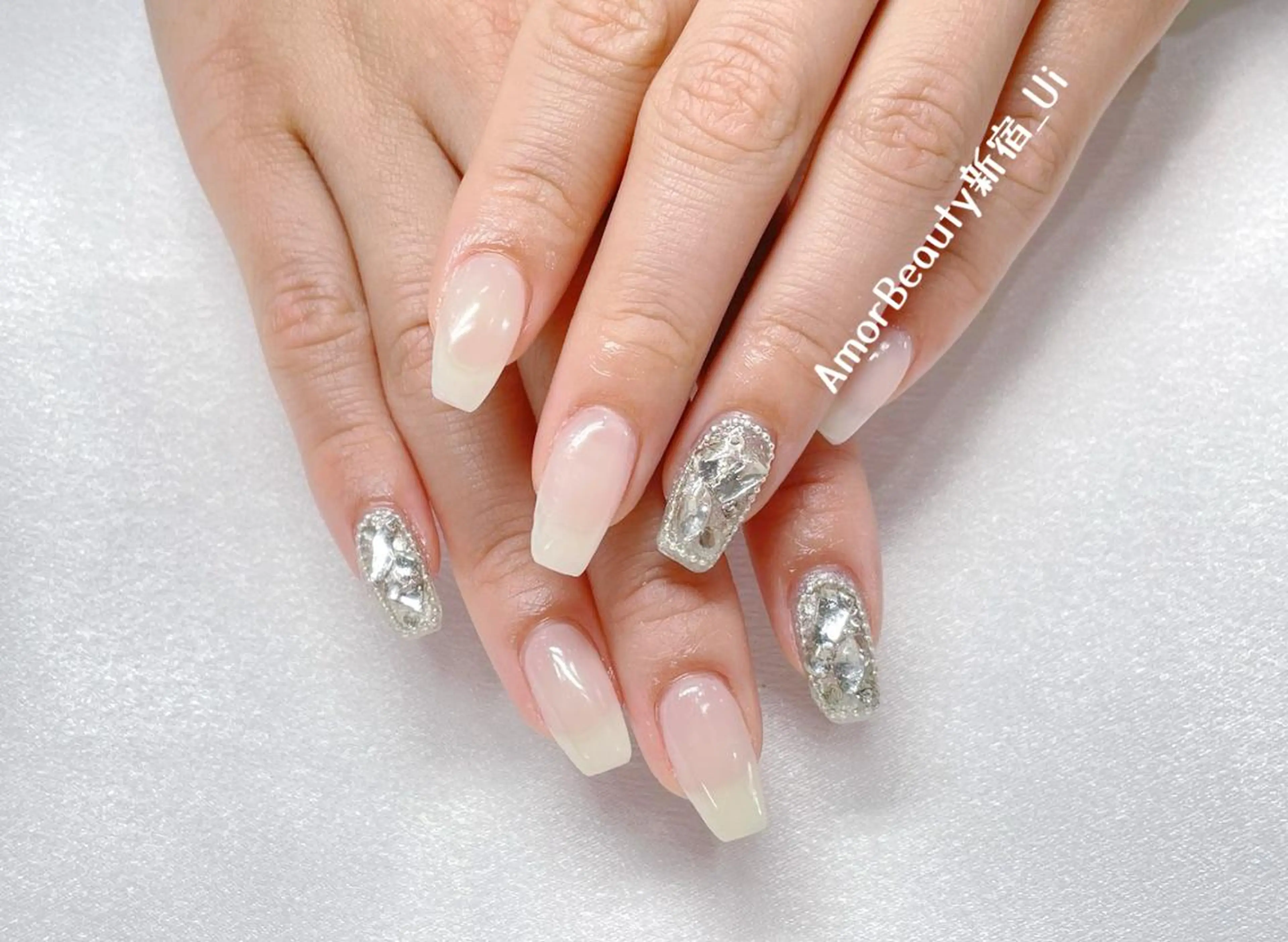 ネイル ハンドネイル ハンドケア オウ チャンのネイルデザイン