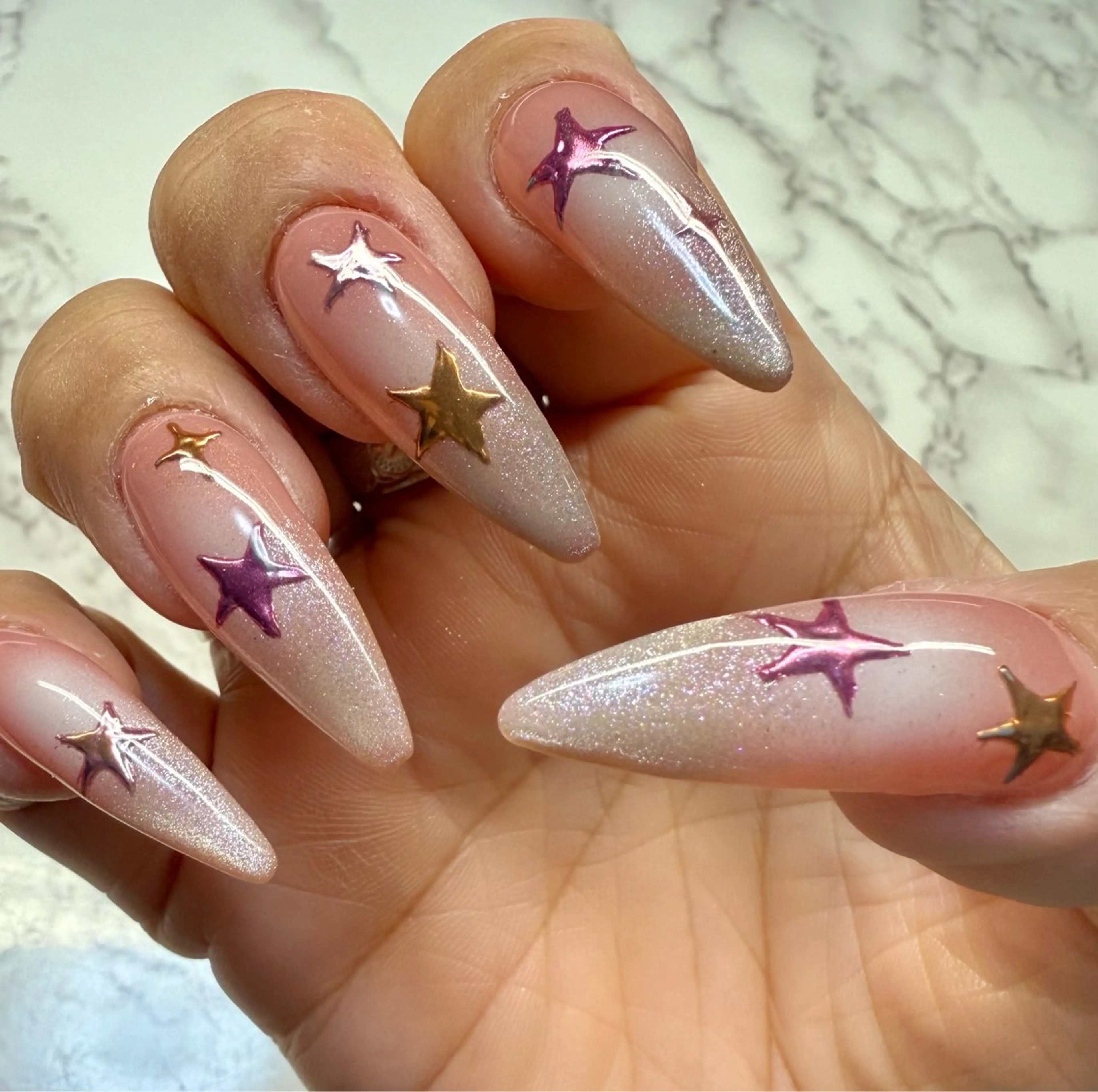 ネイル アートネイル チークネイル フレンチネイル キラキラネイル マグネットネイル M.N_ nailのネイルデザイン