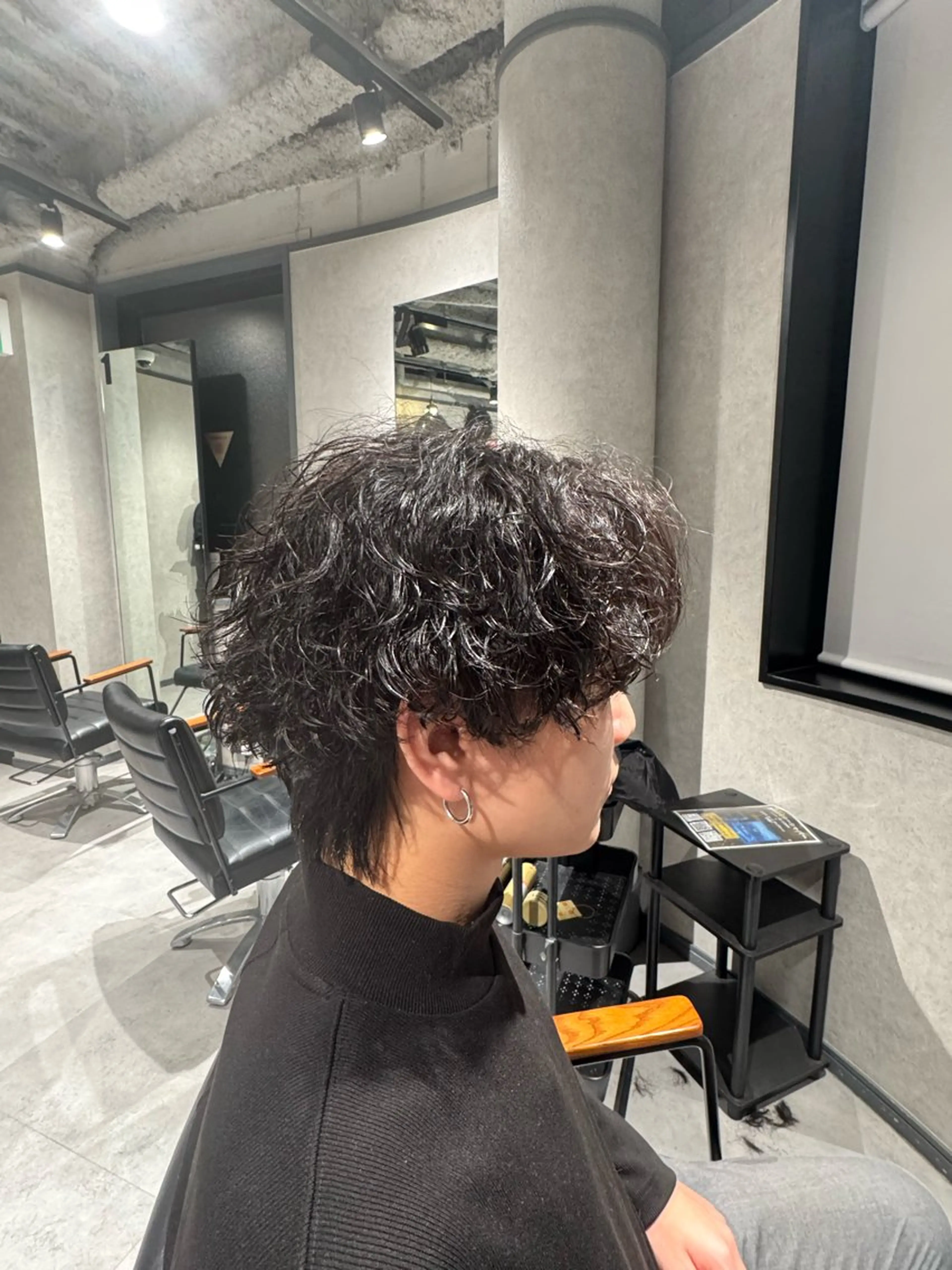 パーマ メンズ カット パーマ 韓国特化🇰🇷愁斗 センターパートパーマのヘアスタイル