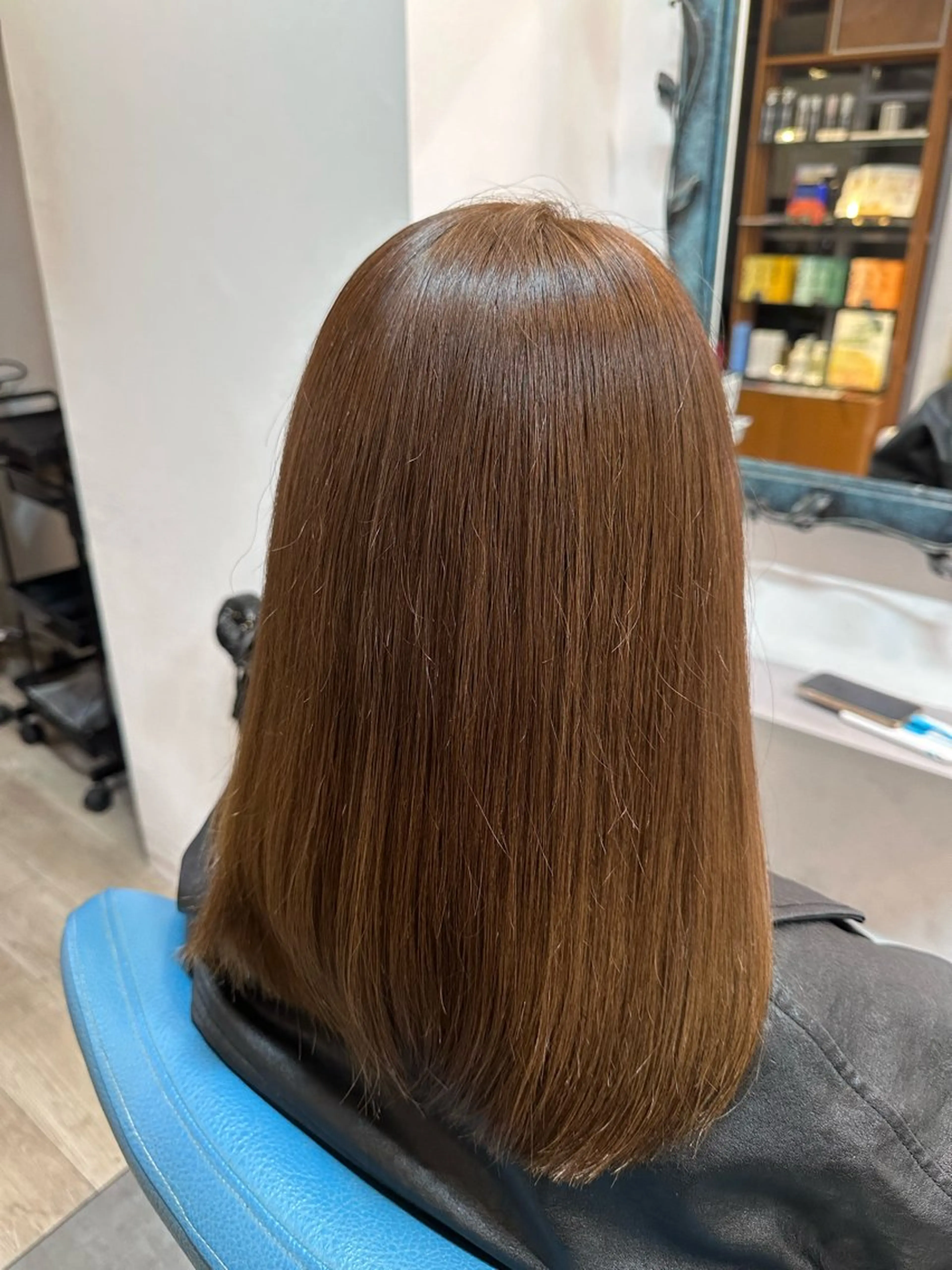 ミディアム アッシュ ヘアカラー CHEST　若松 采実のヘアスタイル
