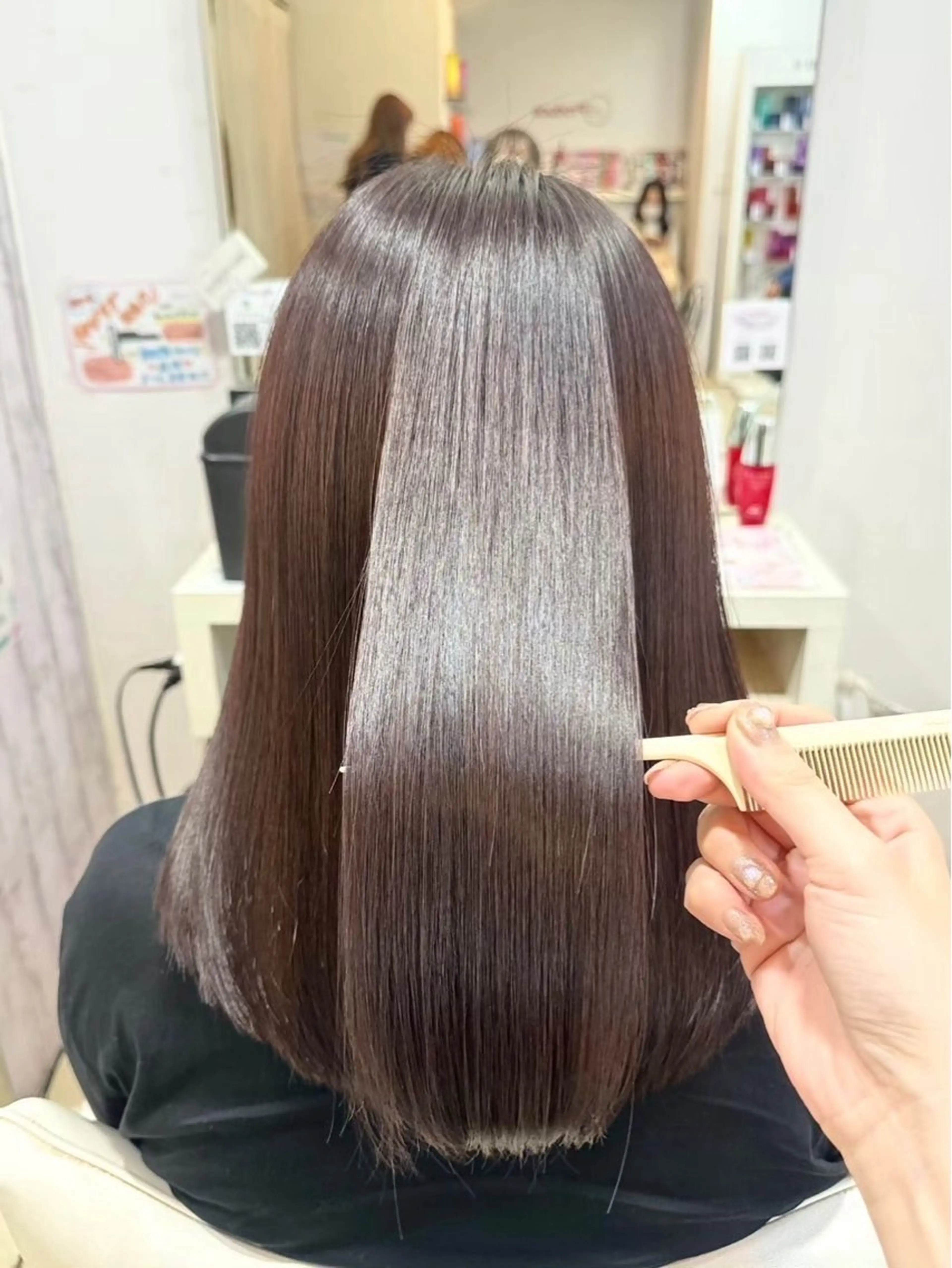 セミロング 髪質改善 縮毛矯正 💍艶髪の神様💍 ウチマダイのヘアスタイル