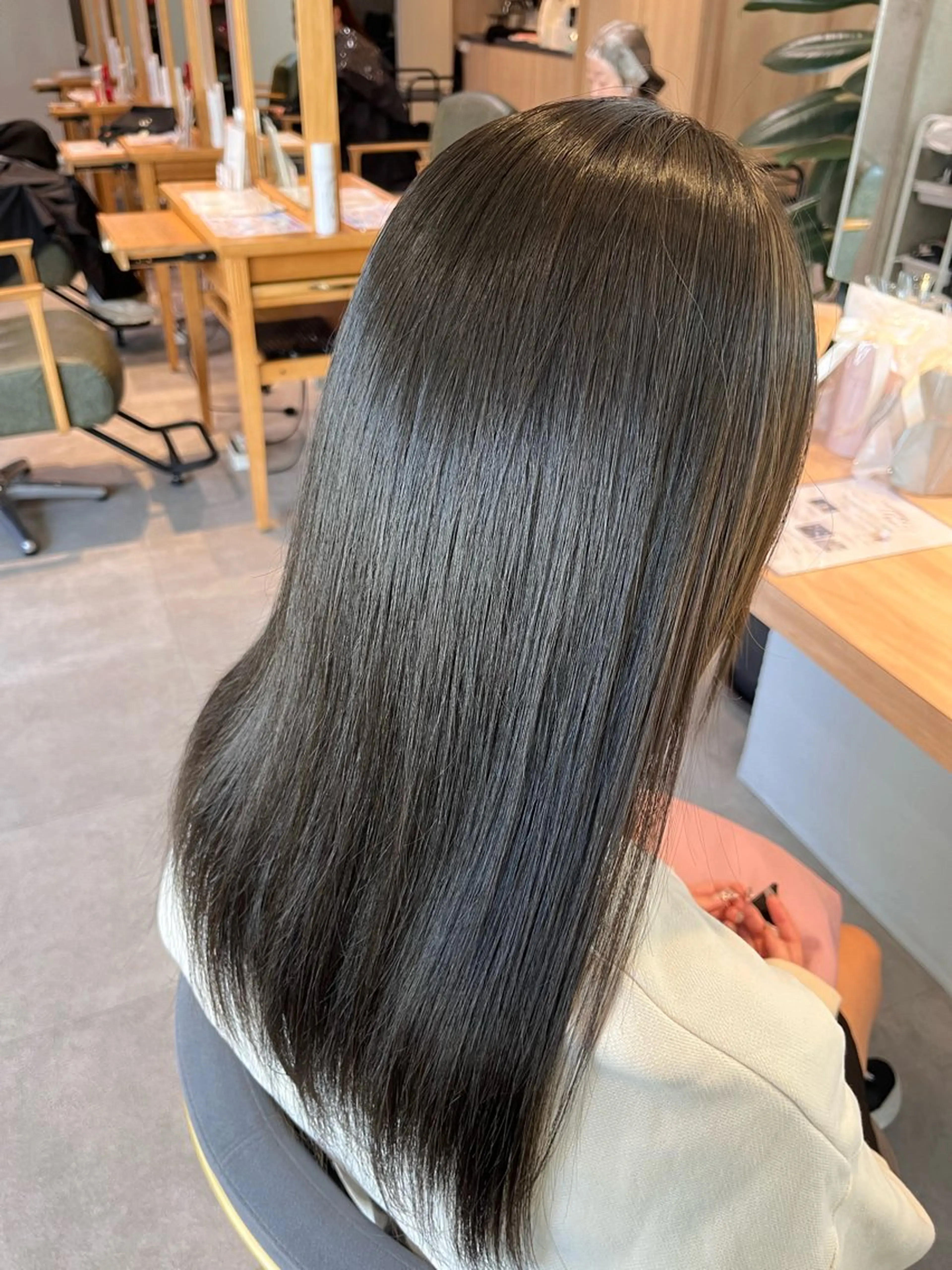 ミディアム オタク美容師🛍/ Luna⭐️⸝⸝꙳のヘアスタイル