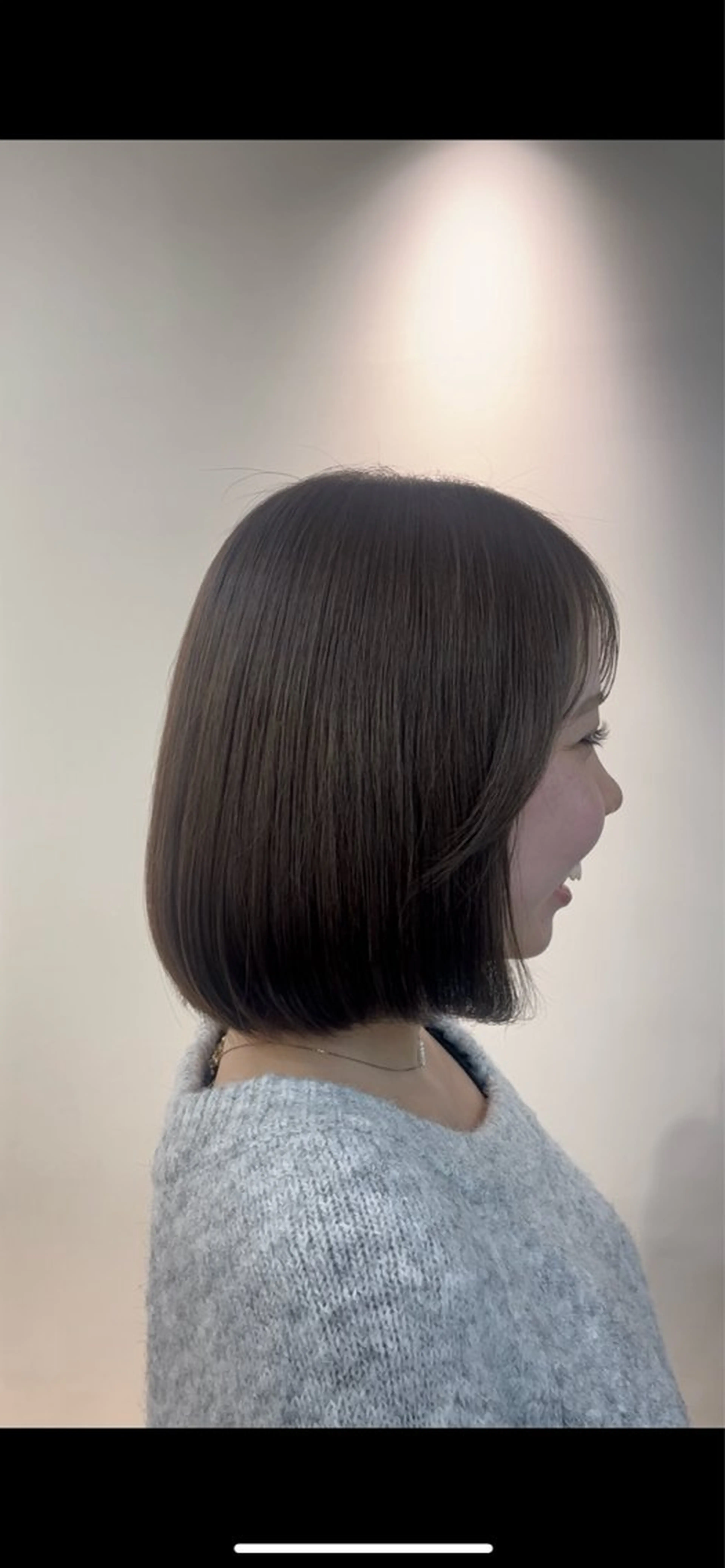 ミディアム カラー アッシュ アッシュグレー アッシュグレージュ グレージュ ヘアカラー EVOKE TOKYO所属・EVOKE みなもこのヘアスタイル