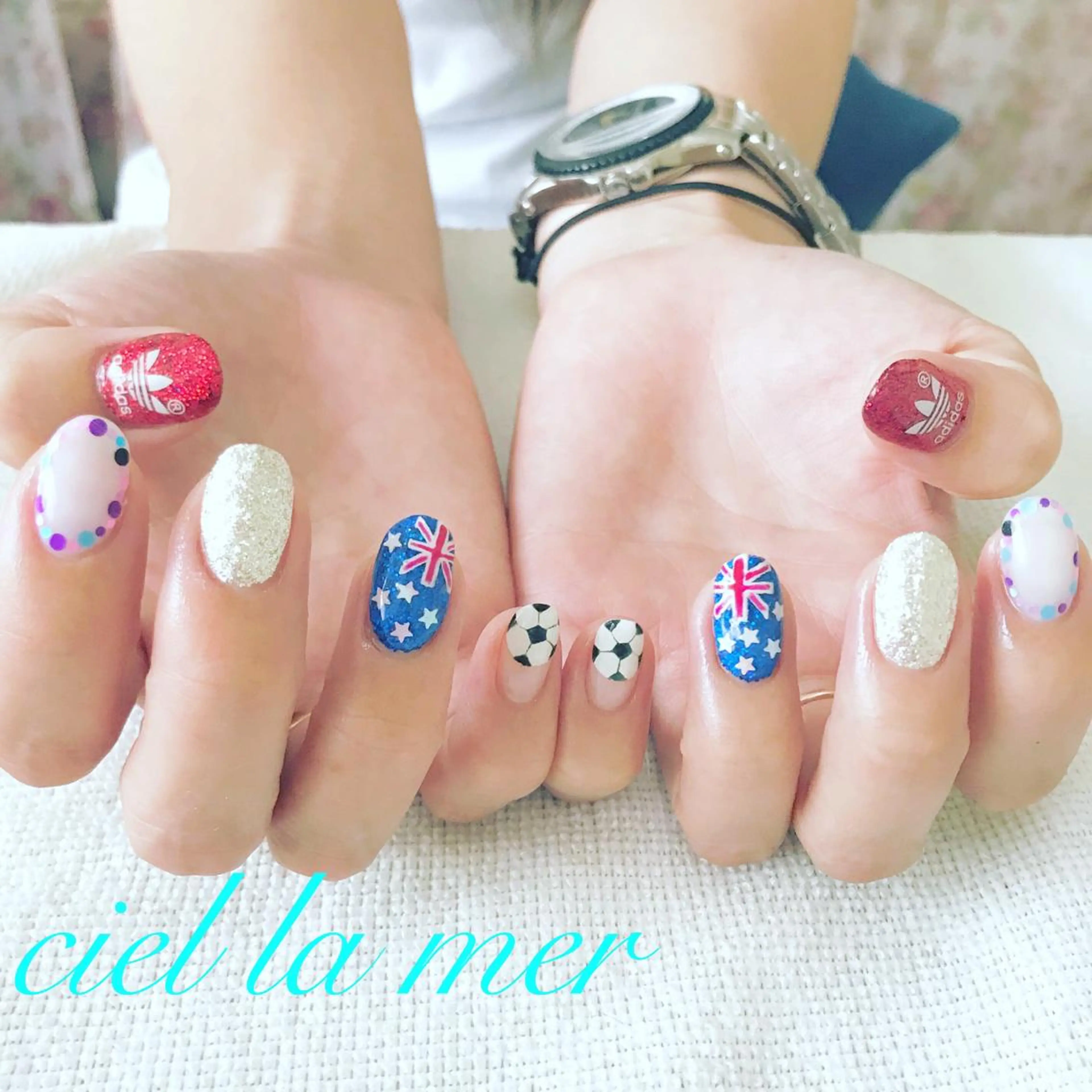 ネイル ハンドネイル フットネイル ciel la merのネイルデザイン