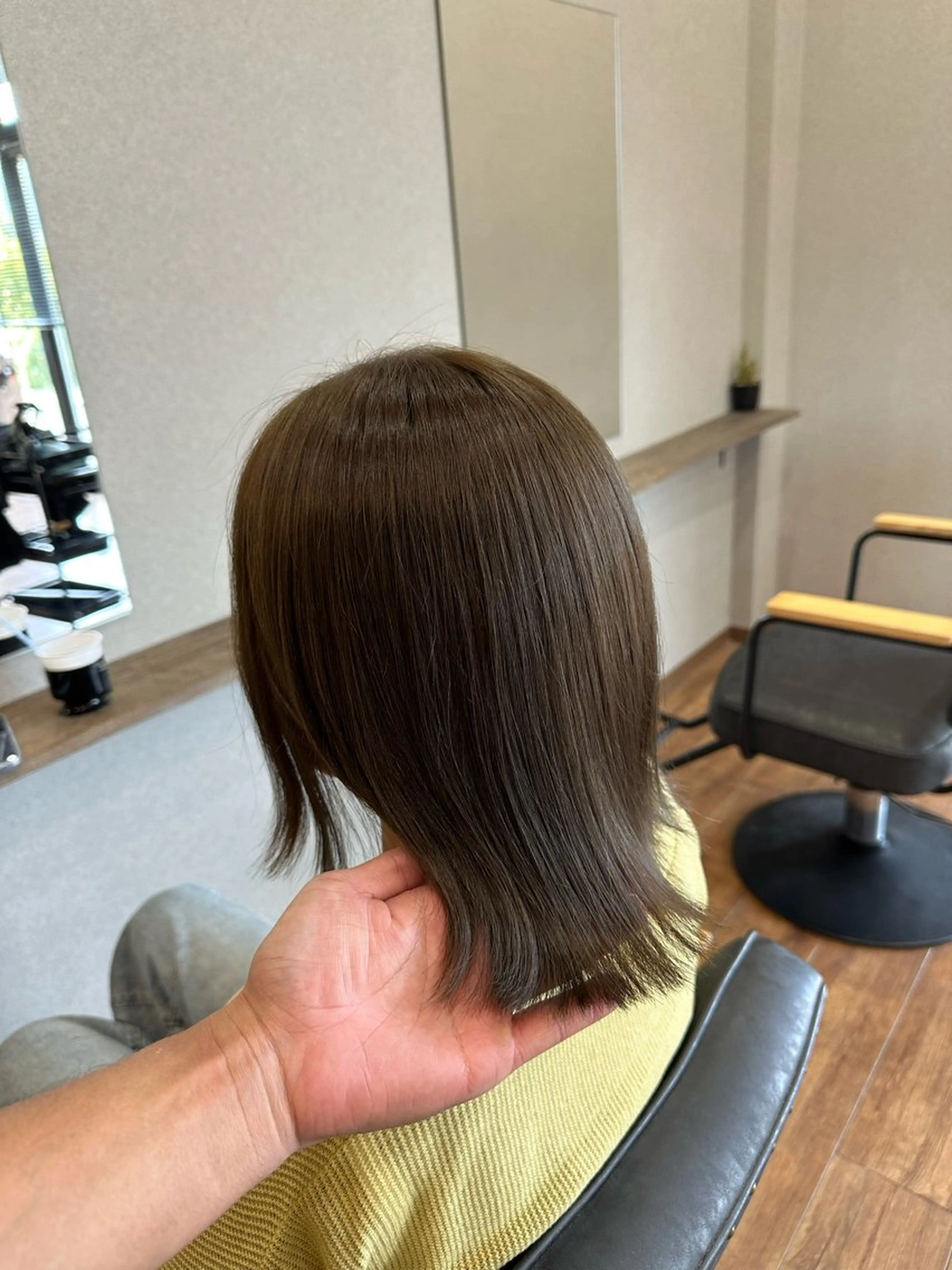 カラー グレージュ オリーブグレージュ オリーブグレー ヘアカラー トリートメント clocca所属・鵜飼 真伍のヘアスタイル