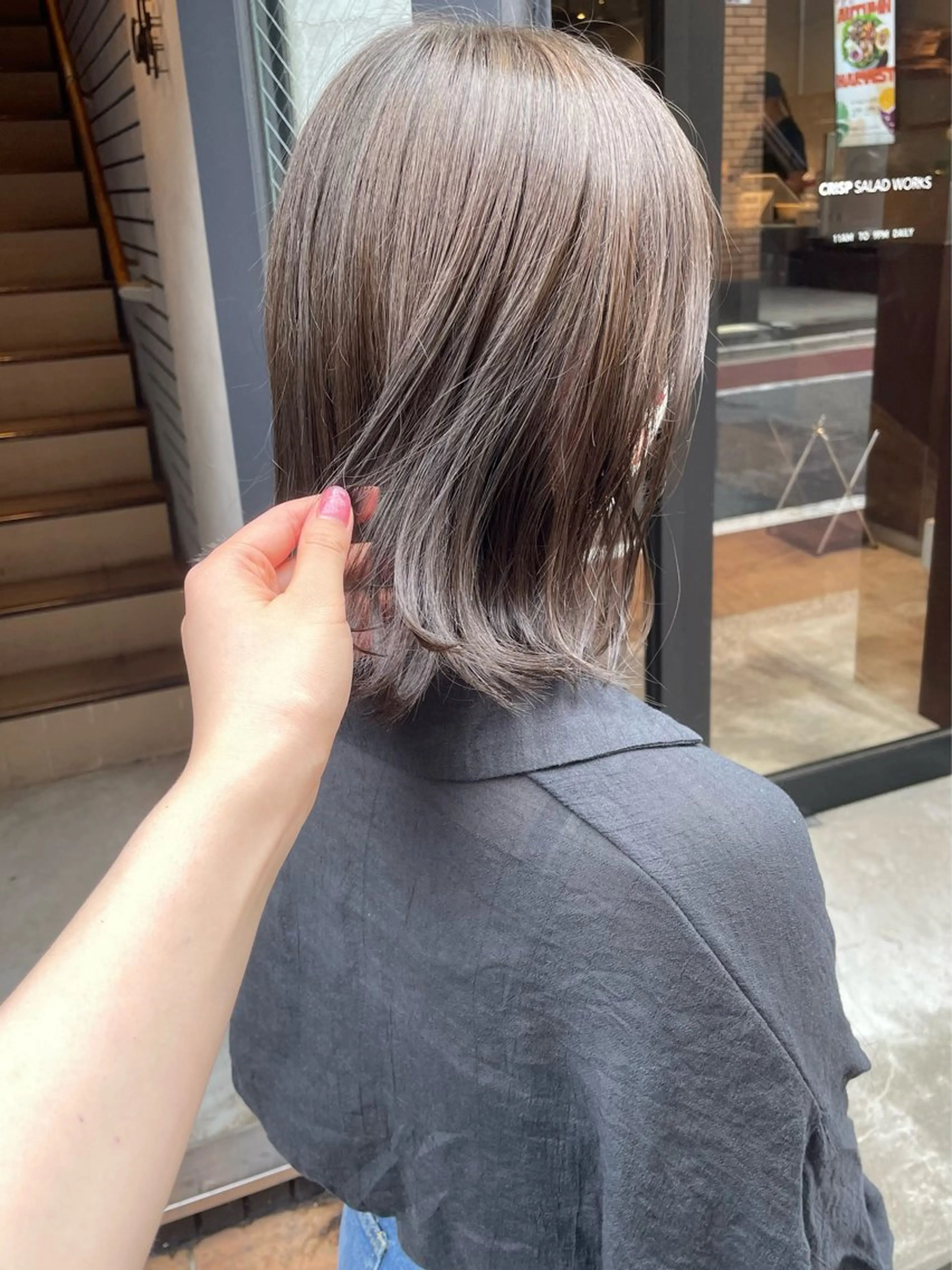 ミディアム ヘアカラー 🩰オリーブ/ ベージュ松本咲花🩰のヘアスタイル