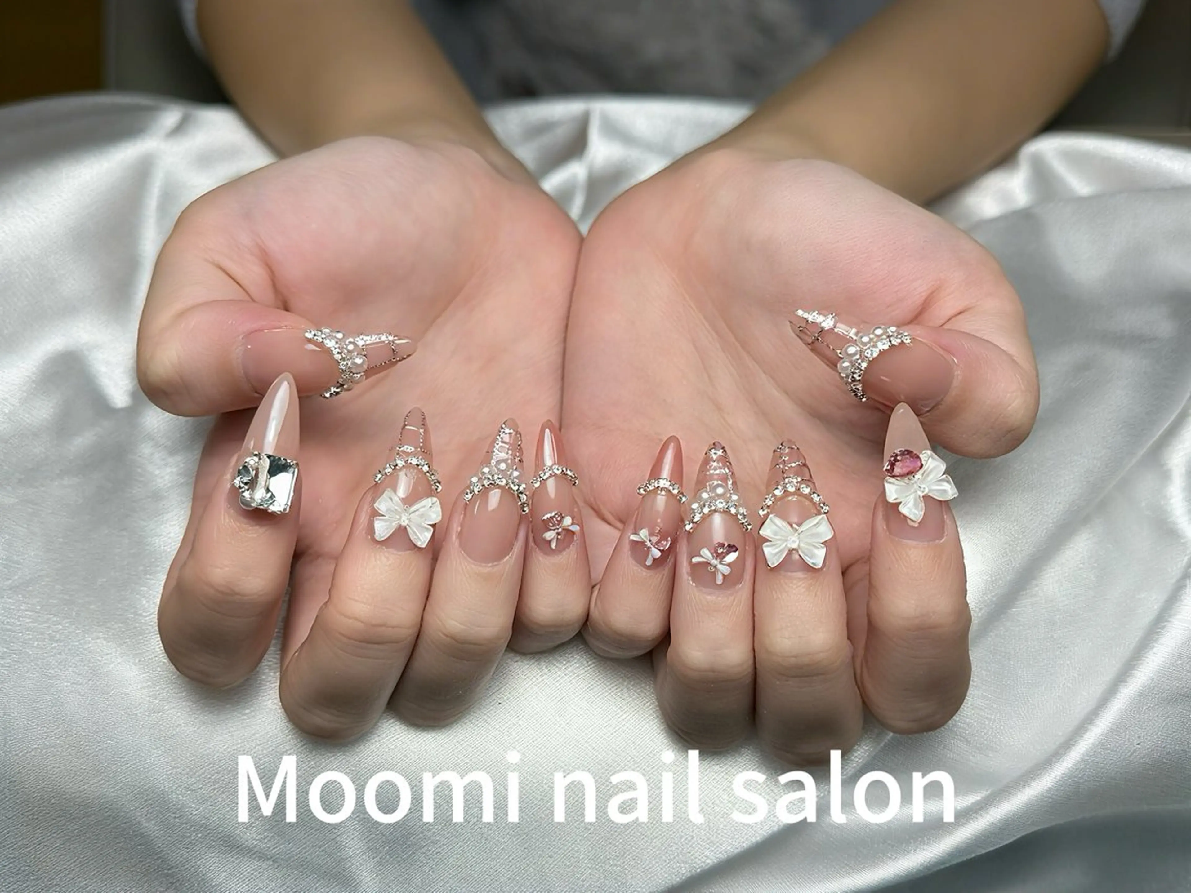 ロング ハンドネイル Moomi あずりのネイルデザイン