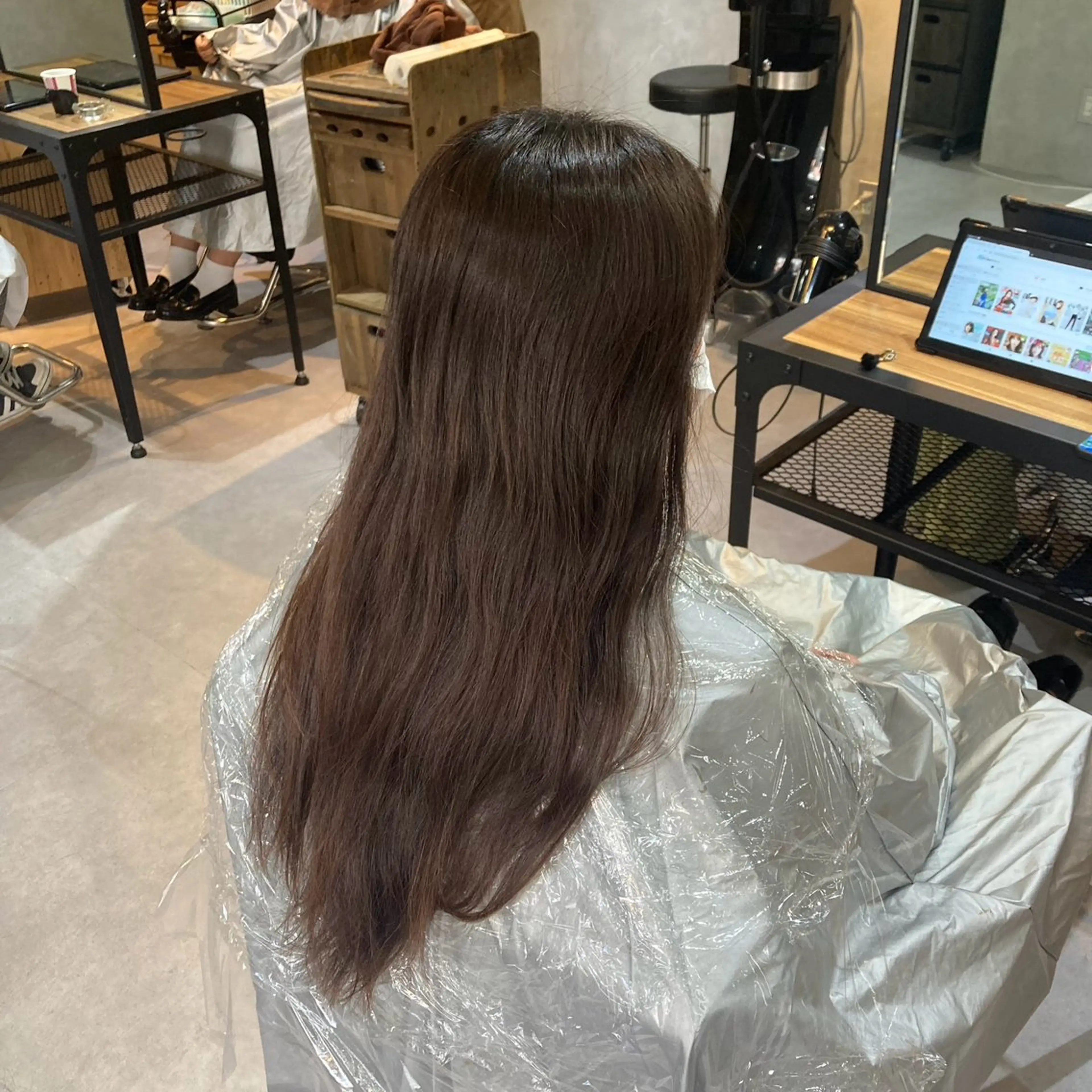 カラー insence glue所属・ショートが得意 /小林眞澄のヘアスタイル