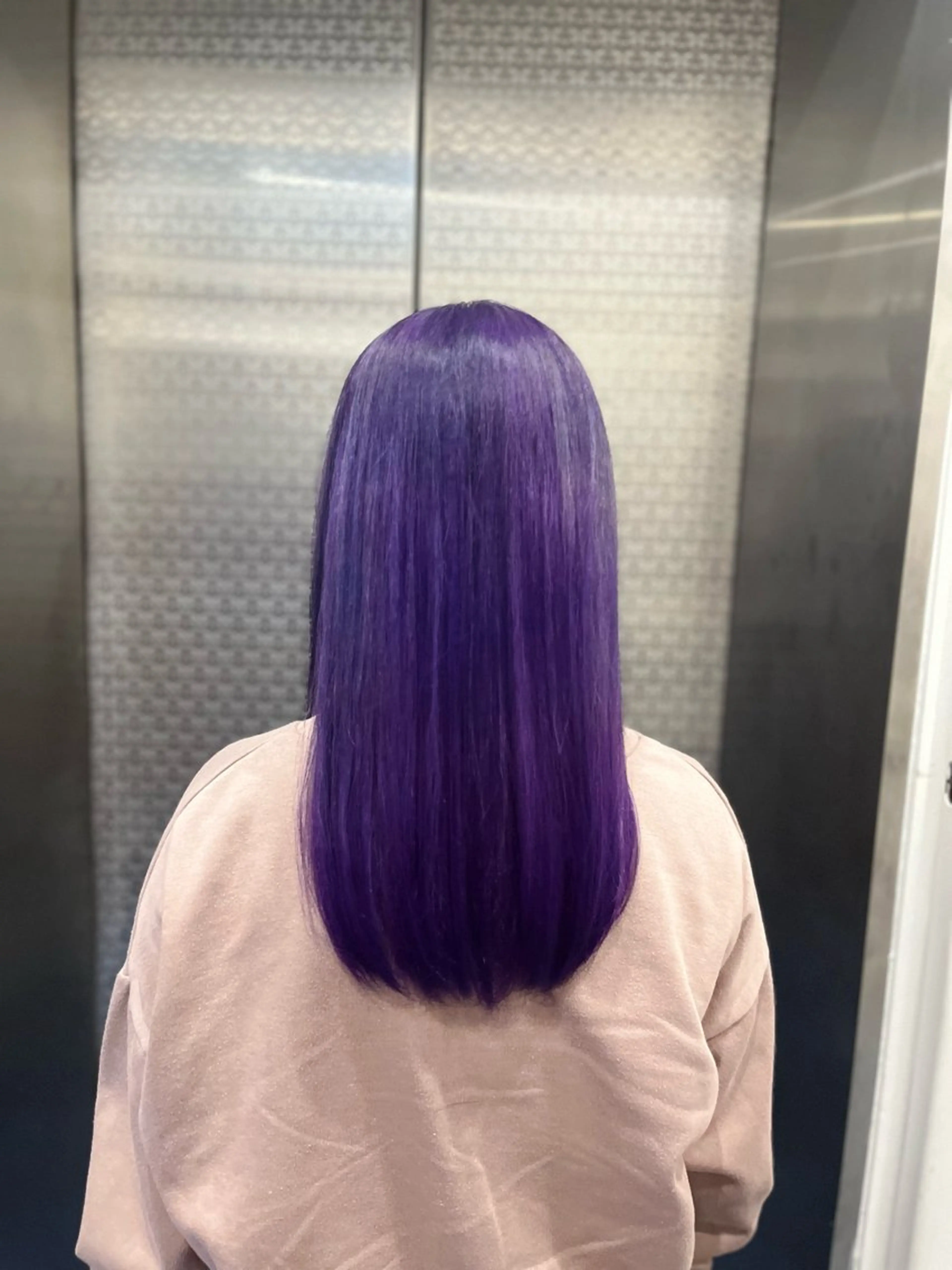 セミロング white.梅田所属・White梅田  ／ COCOのヘアスタイル