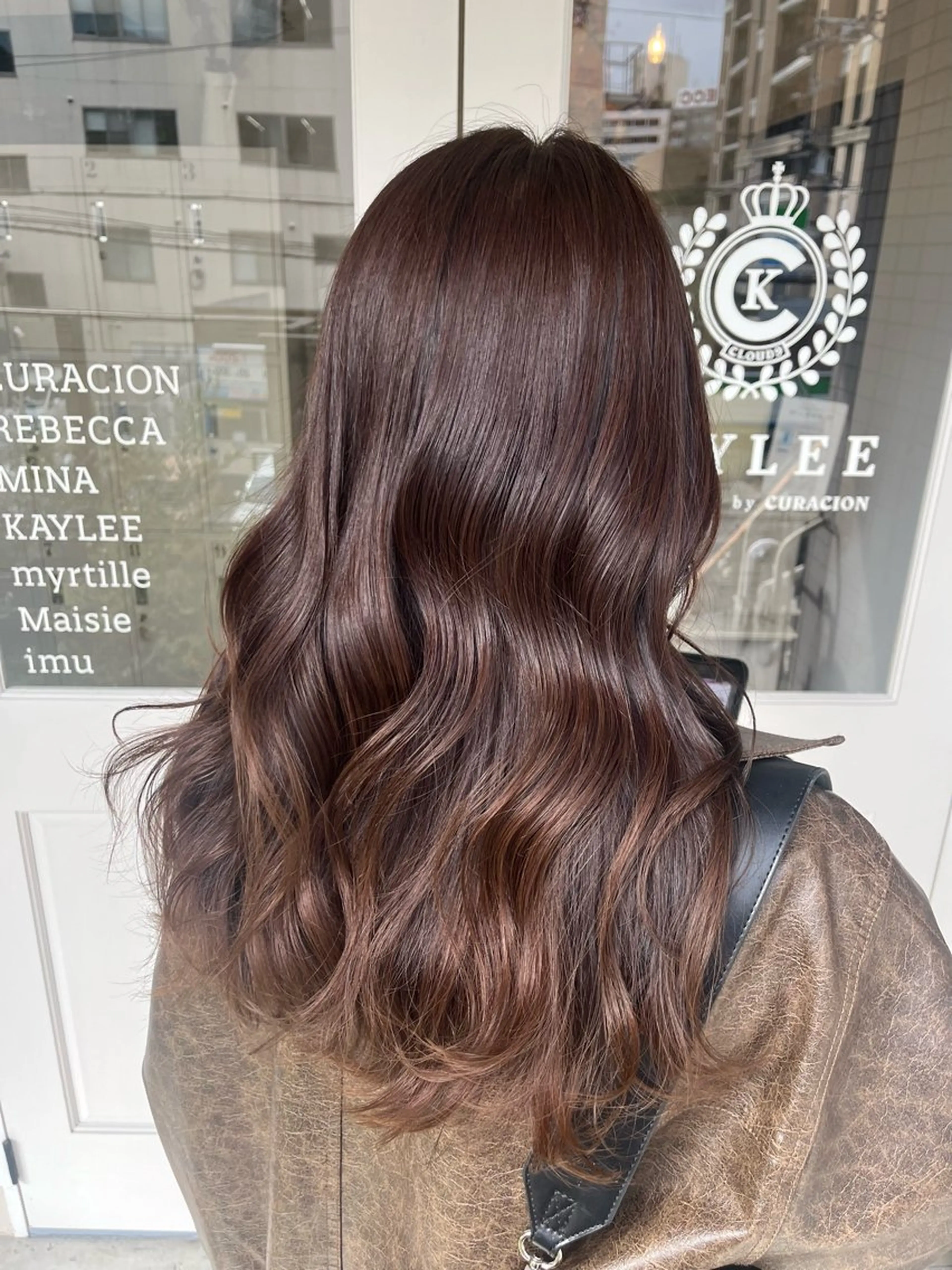 ロング カラー ベージュカラー ブリーチ ブラウンカラー ハイトーンカラー イルミナカラー カット ヘアカラー トリートメント Risa🐈‍⬛/ グレージュ/透明感のヘアスタイル