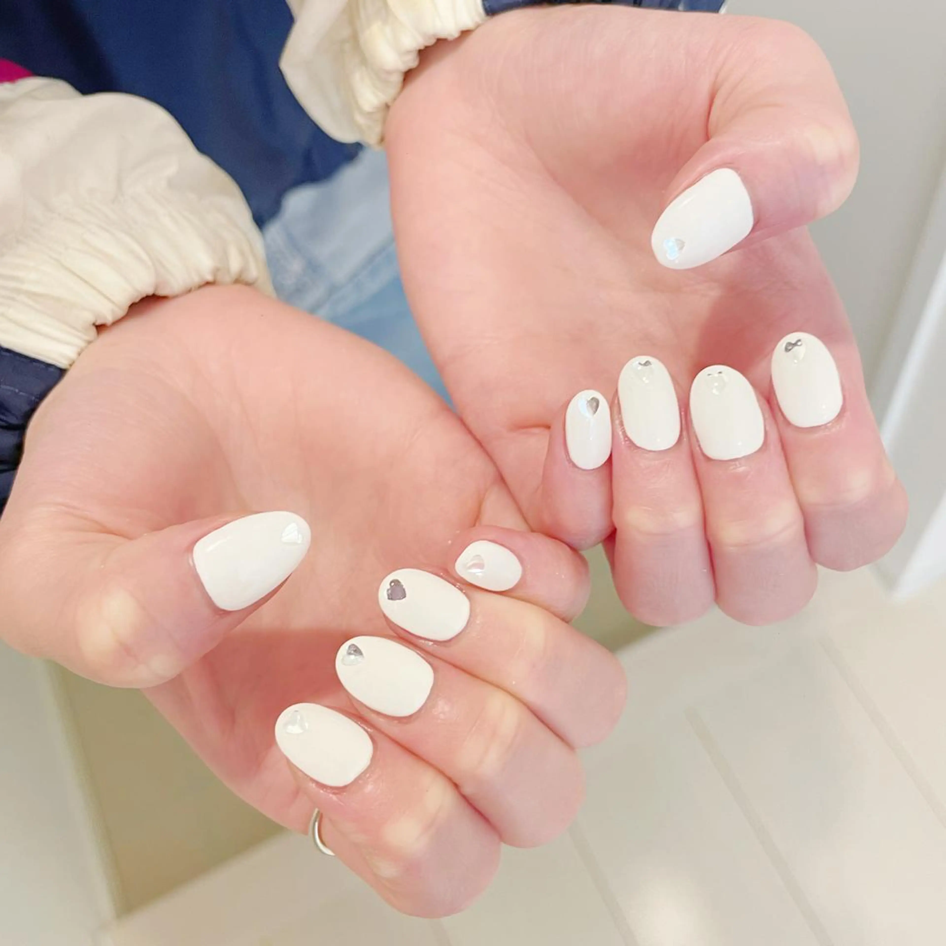 ネイル オーロラネイル フラッシュネイル 氷ネイル・うるうるネイル キラキラネイル 韓国ネイル Amour baseのネイルデザイン