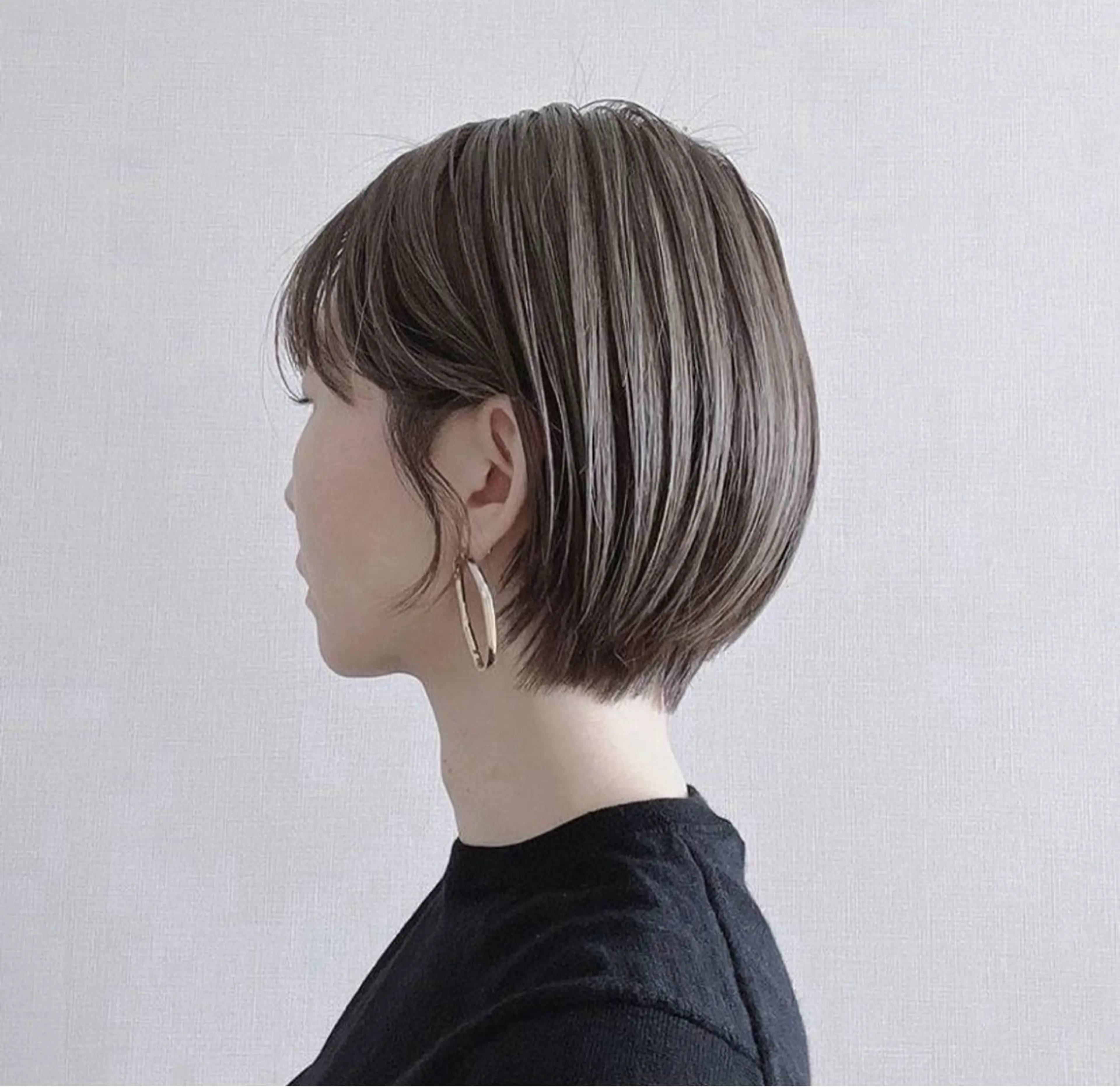ショート MINAMO 韓国レイヤーのヘアスタイル